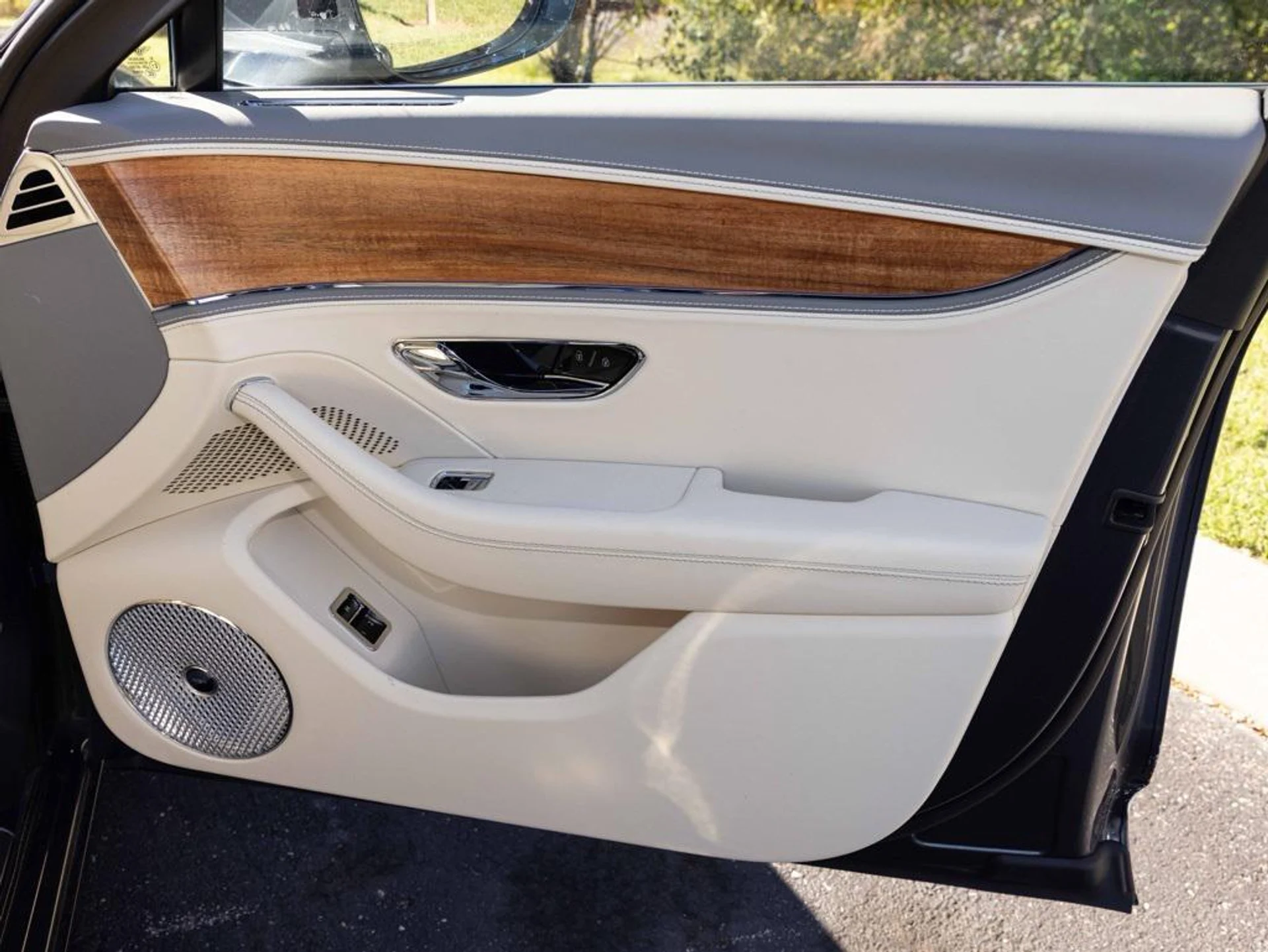 mph054_4214965391_471657911_690a42586f3f14244e02b1d4_485797374d