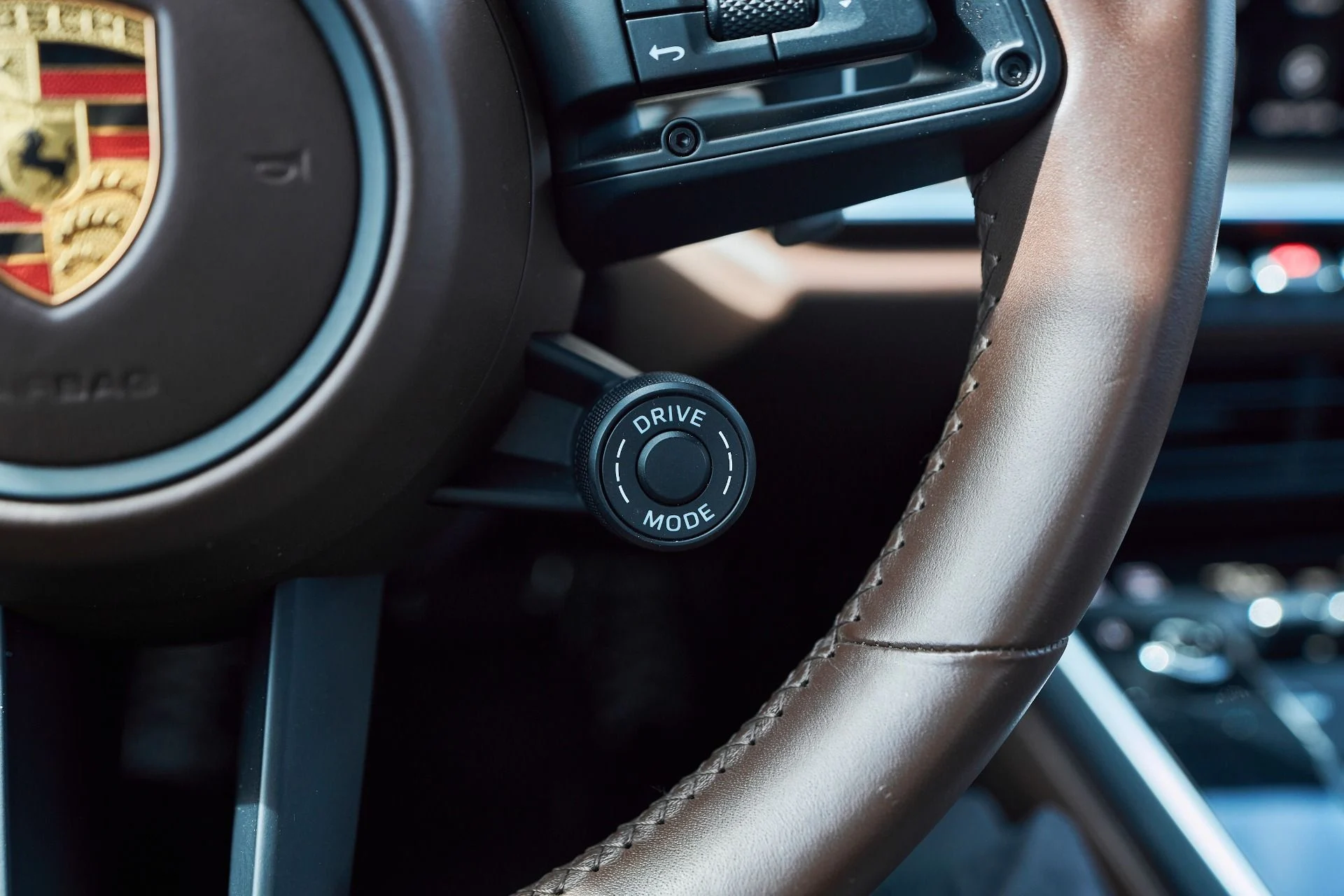 mph054_4219190687_Used_2022_Porsche_911_Turbo_S_1760421812_eb7b0ed0b2