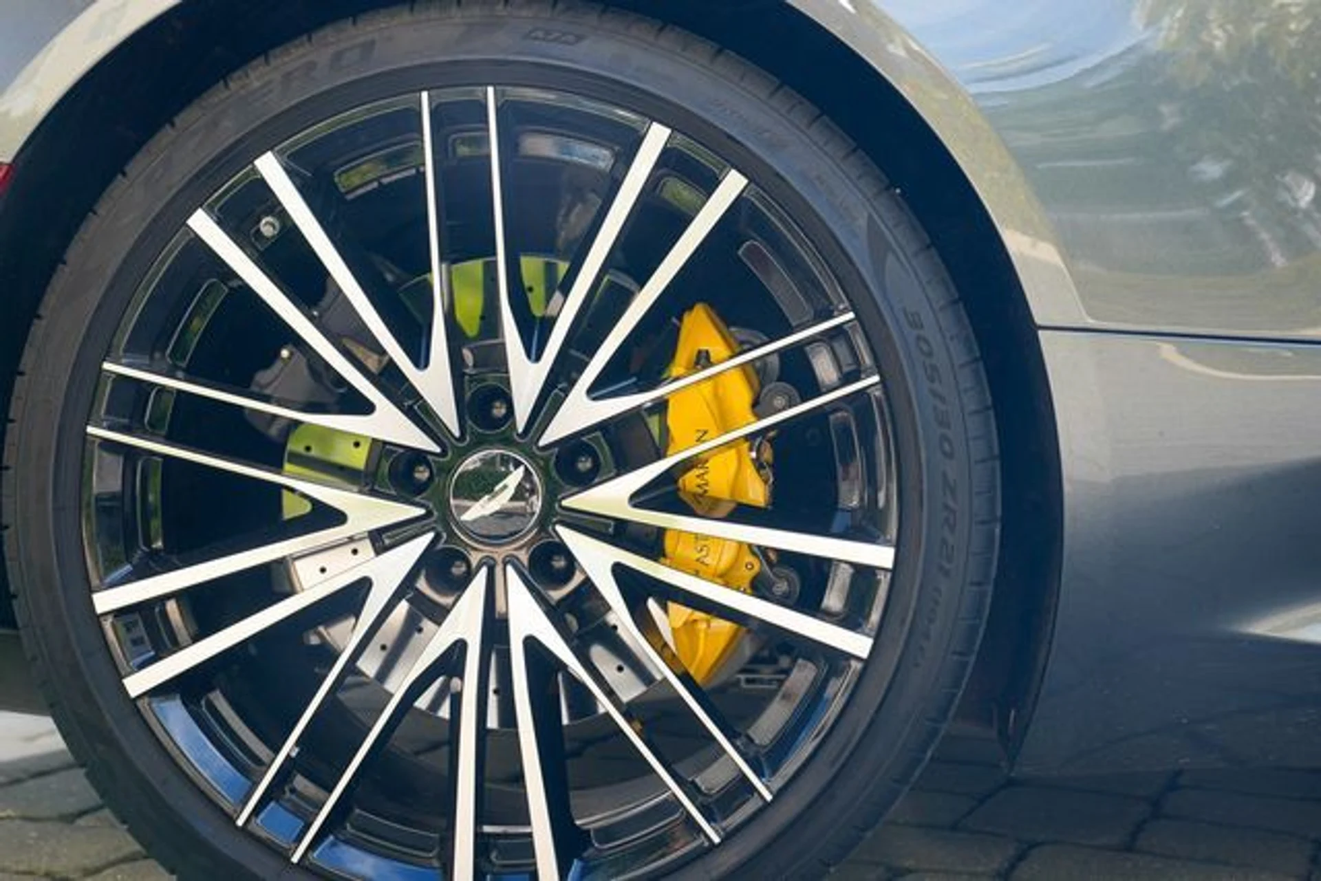 mph054_4256534820_22957582_55_6bc141a5f6