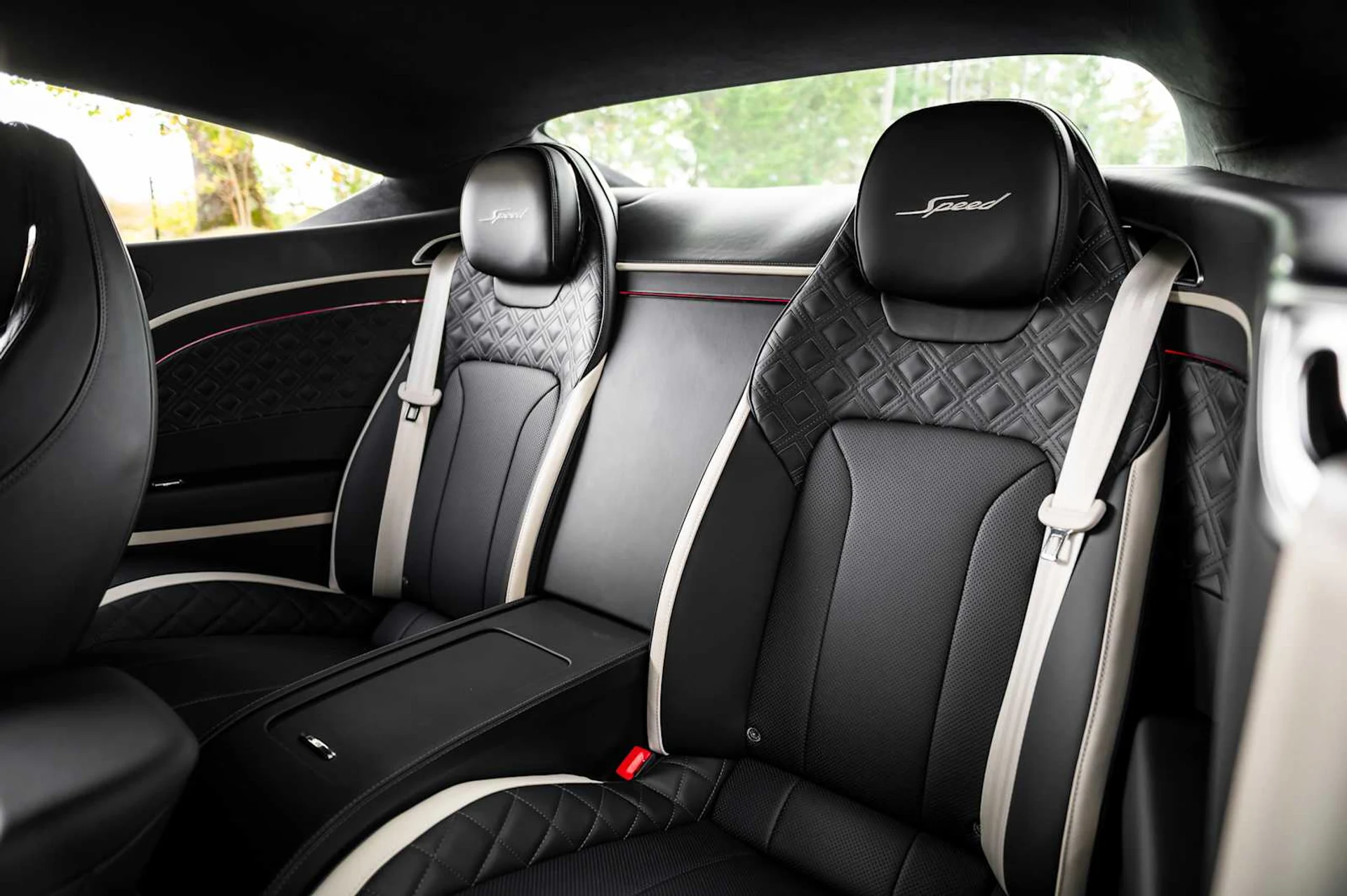 mph054_4287197730_0a41635d615cd262714ed53b47f7bdadx_6053dee473