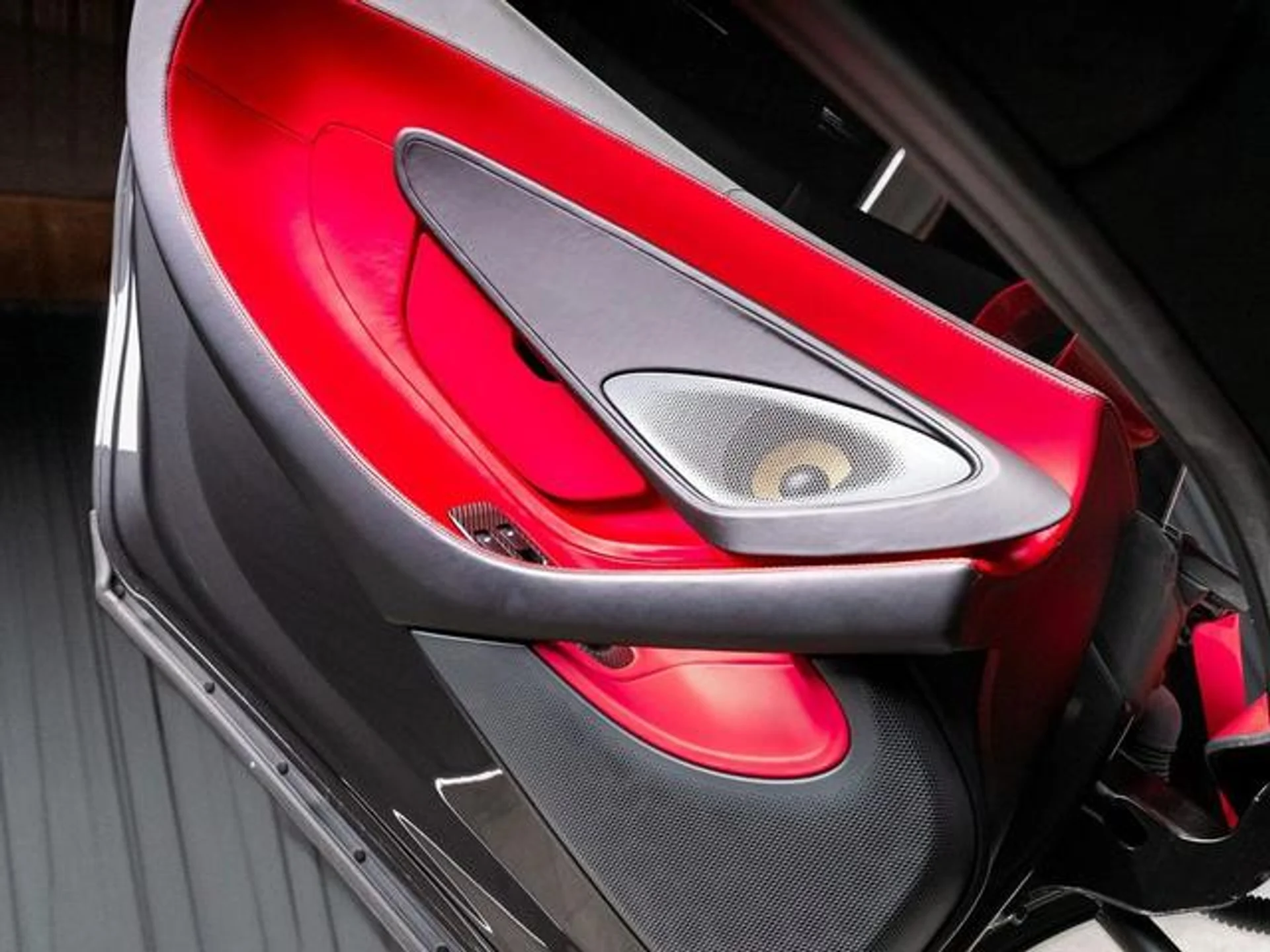 mph054_430222331_u_Om_A_t_Xx_Xksz38g_O5_As66_Vfzwa_M_dbaf7640b0