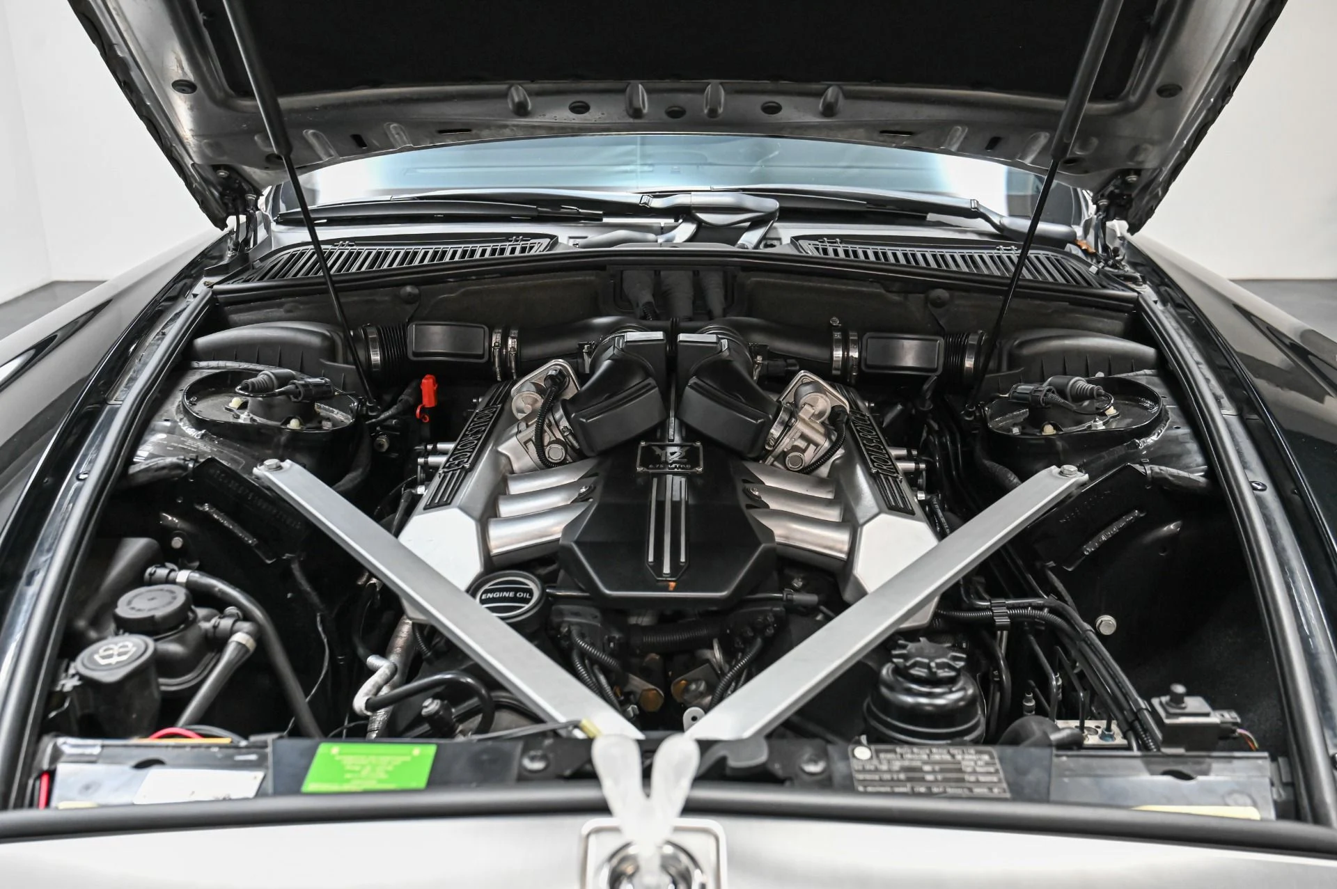 mph054_455382536_Used_2009_Rolls_Royce_Phantom_Coupe_1731443448_64afd16190