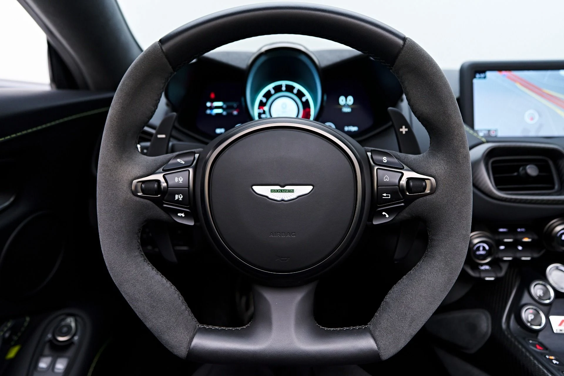 mph054_472841005_Used_2023_Aston_Martin_Vantage_F1_Edition_1754013179_ee5b48d3e7