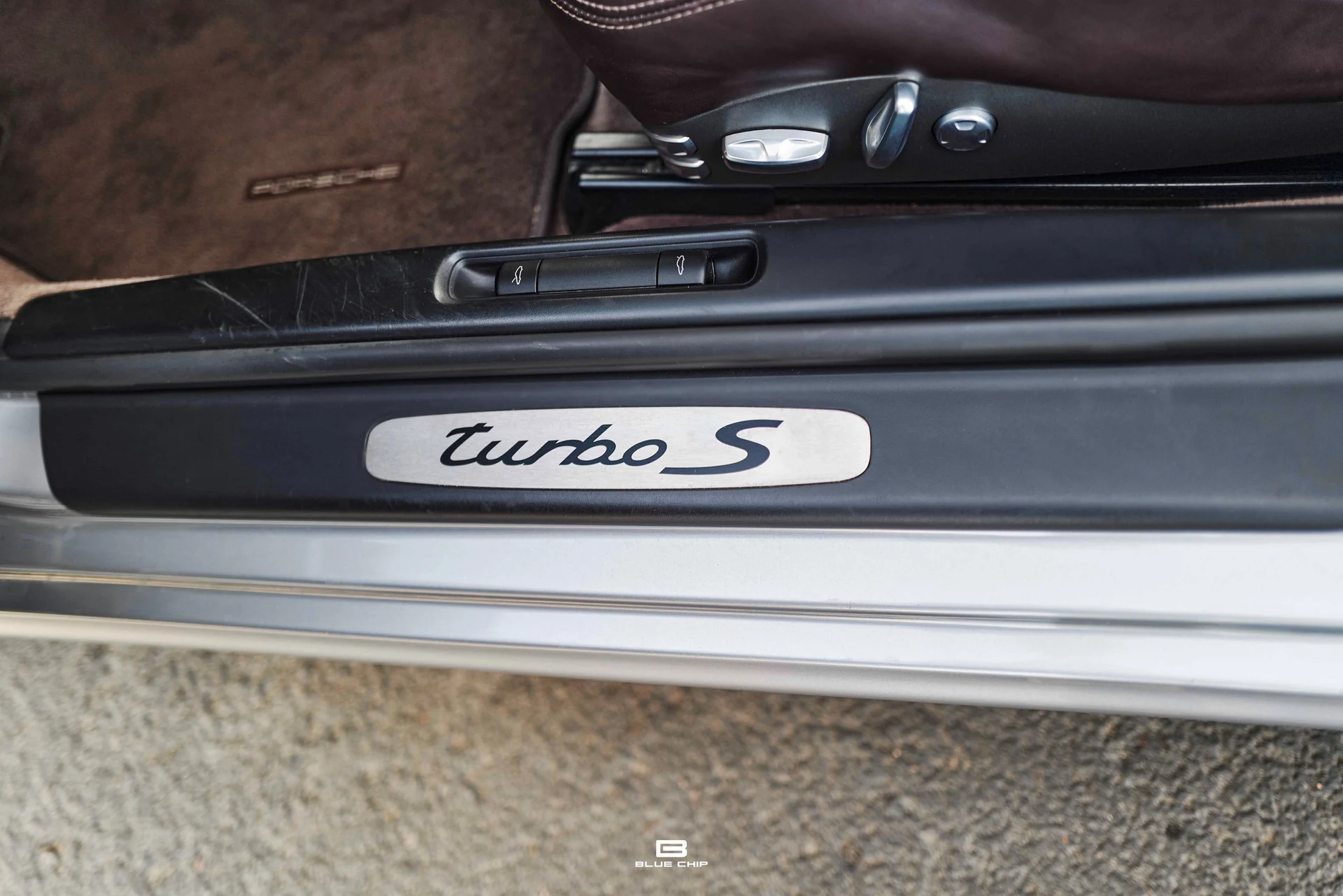 mph054_487205465_699f2b3ce3b4d34cc0c245b2_L1170986_4397edeb9a