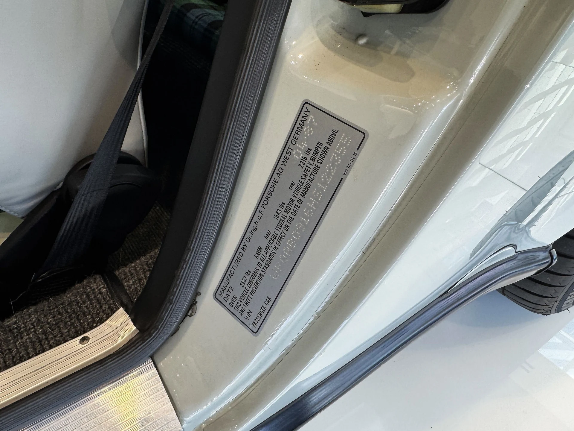 mph054_497577526_cbdec188da8459d376964b010c6a2305x_303a215d2c