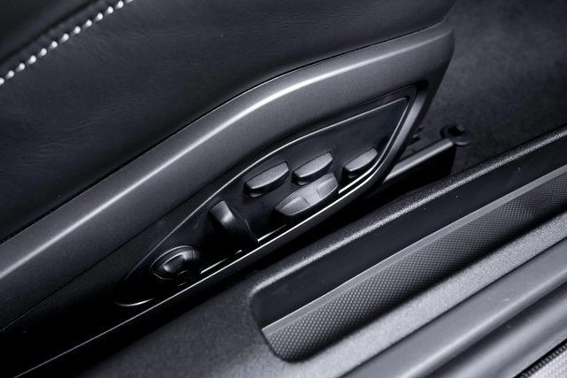 mph054_526516151_55807e0f60038fb75d296021d04d0903x_f952a3d503