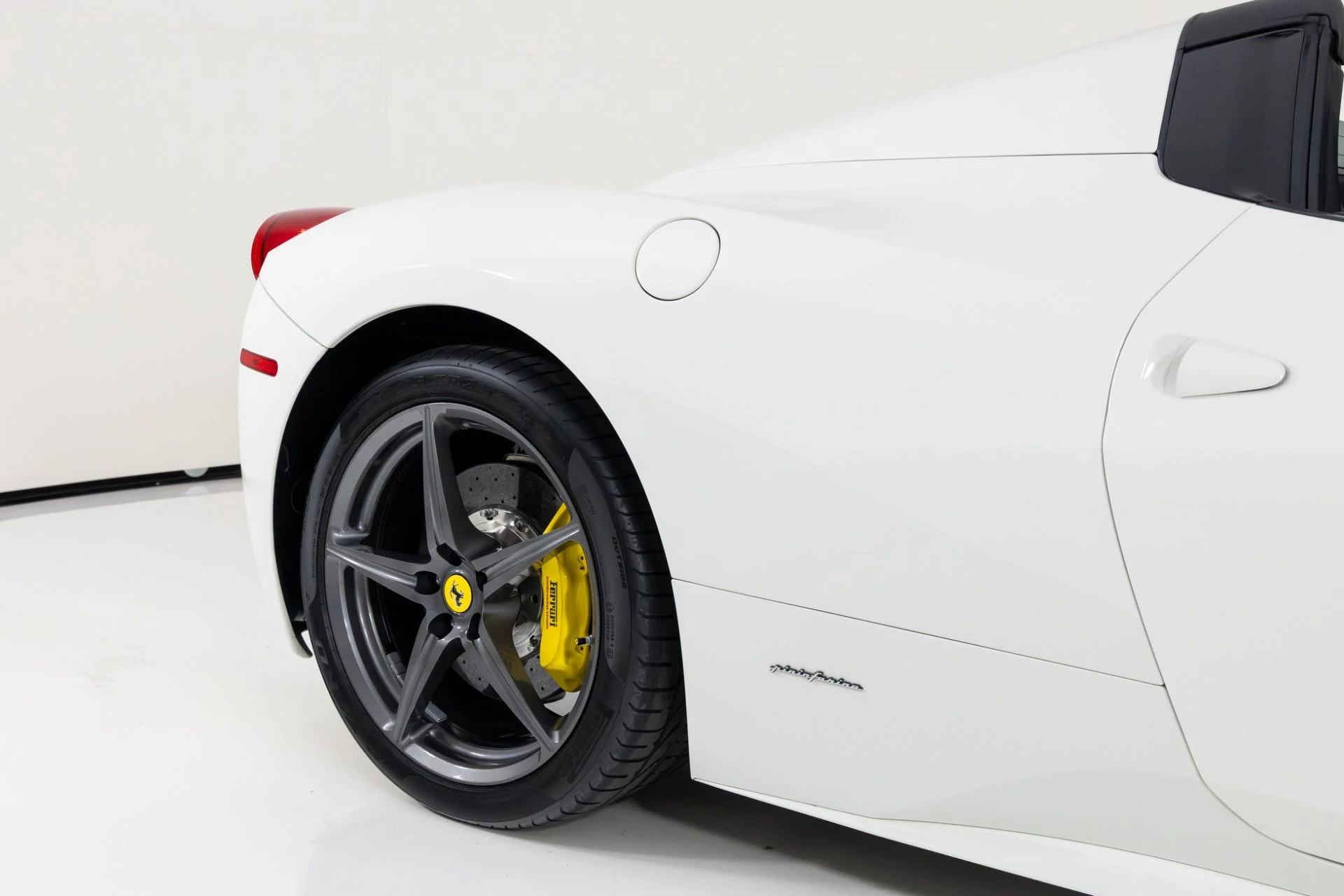 mph054_530505392_Used_2015_Ferrari_458_Italia_1766013380_45dc1e101f