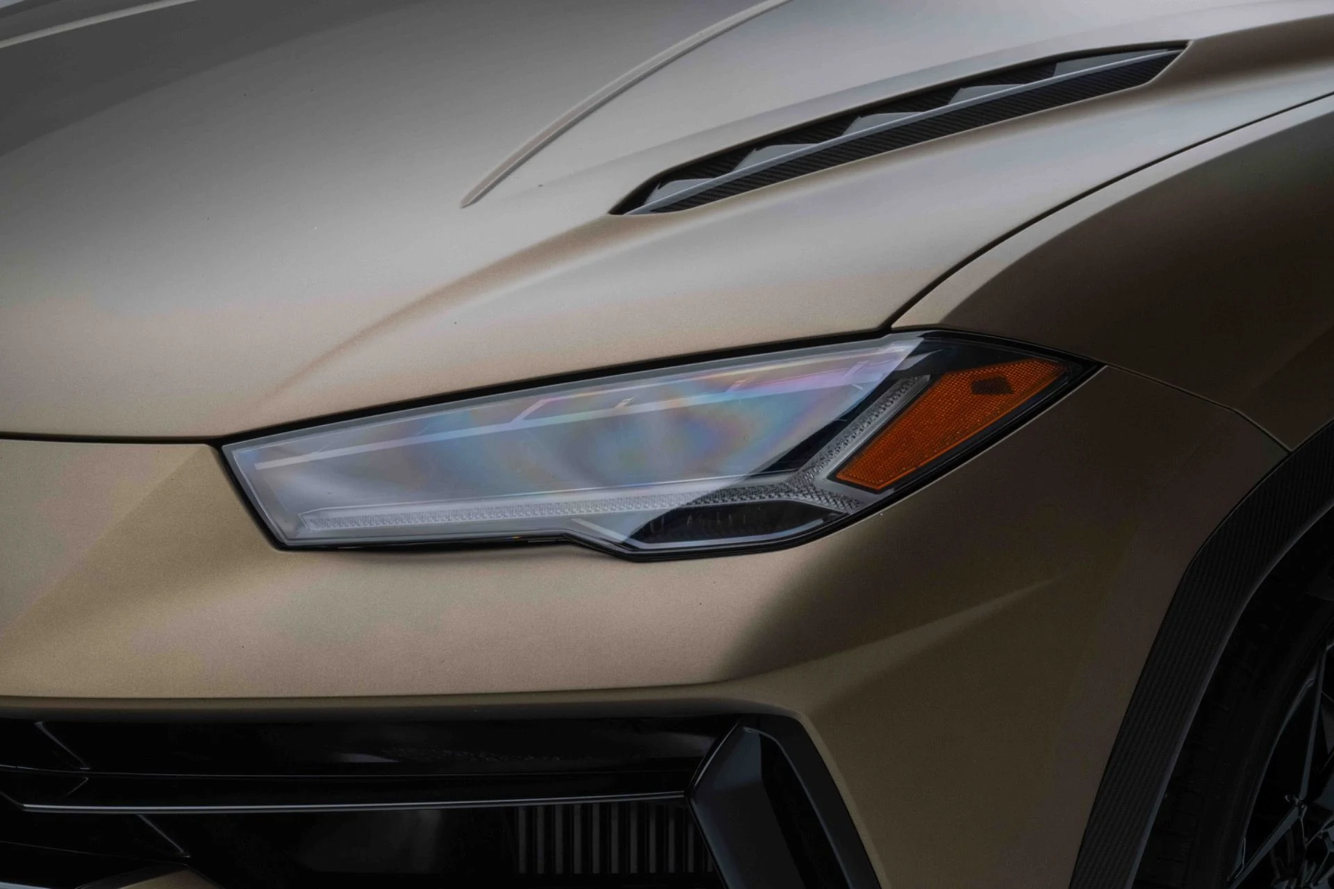 mph054_546372636_Used_2024_Lamborghini_Urus_Performante_1774028779_ec7b2c6765