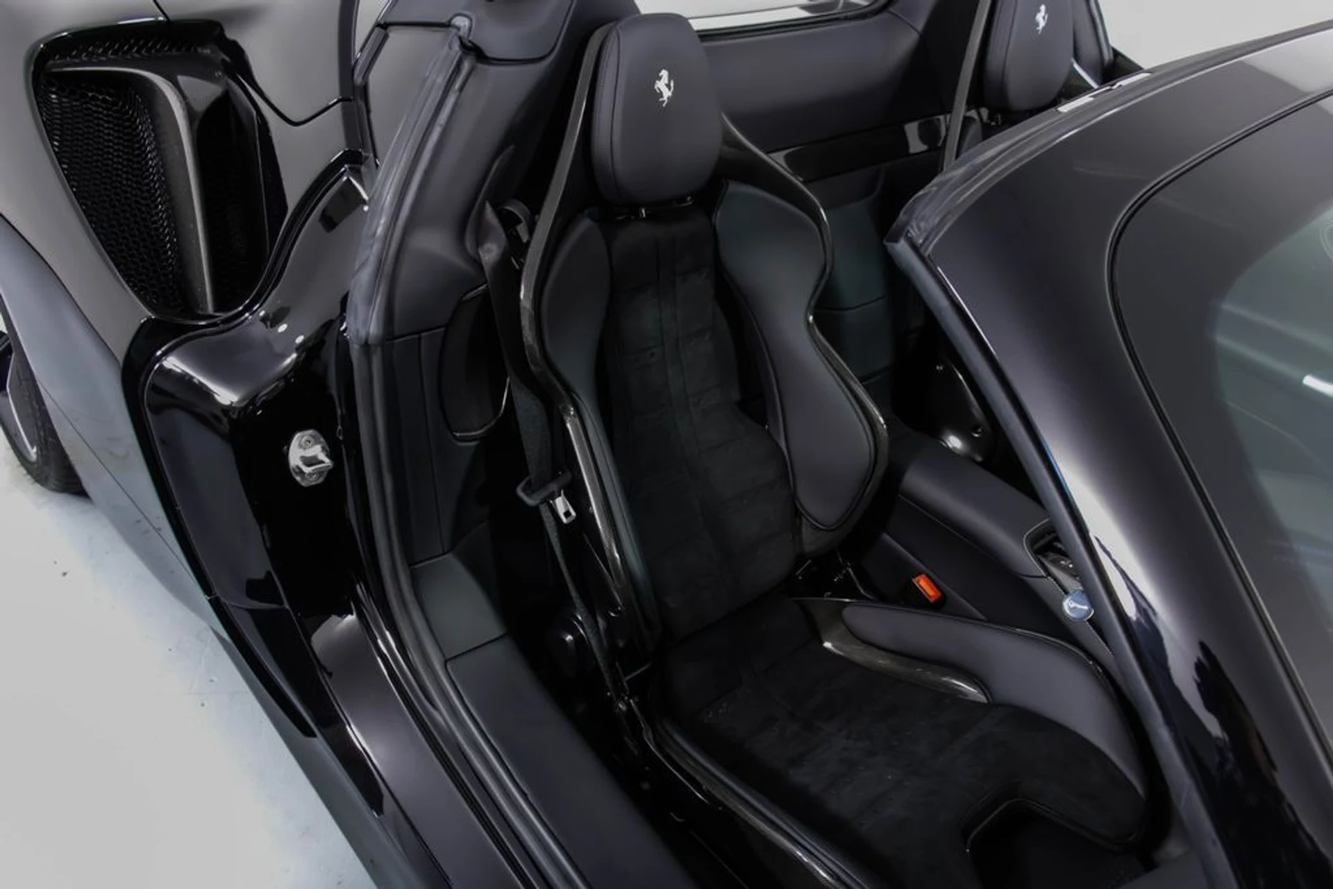 mph054_569863758_a4d0e58be680b1d3b7e7c2b9d2659490x_8a077d95a0