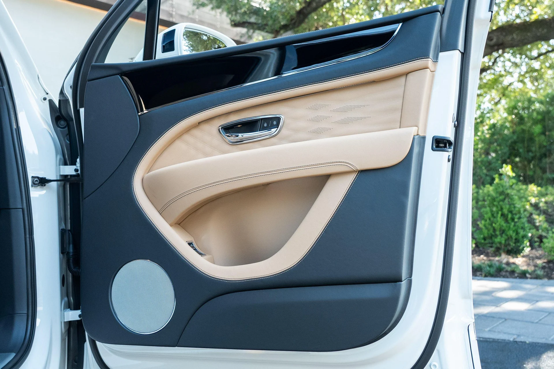 mph054_577489240_439893873_6893354bd11a93082f4d8005_228baa64e1