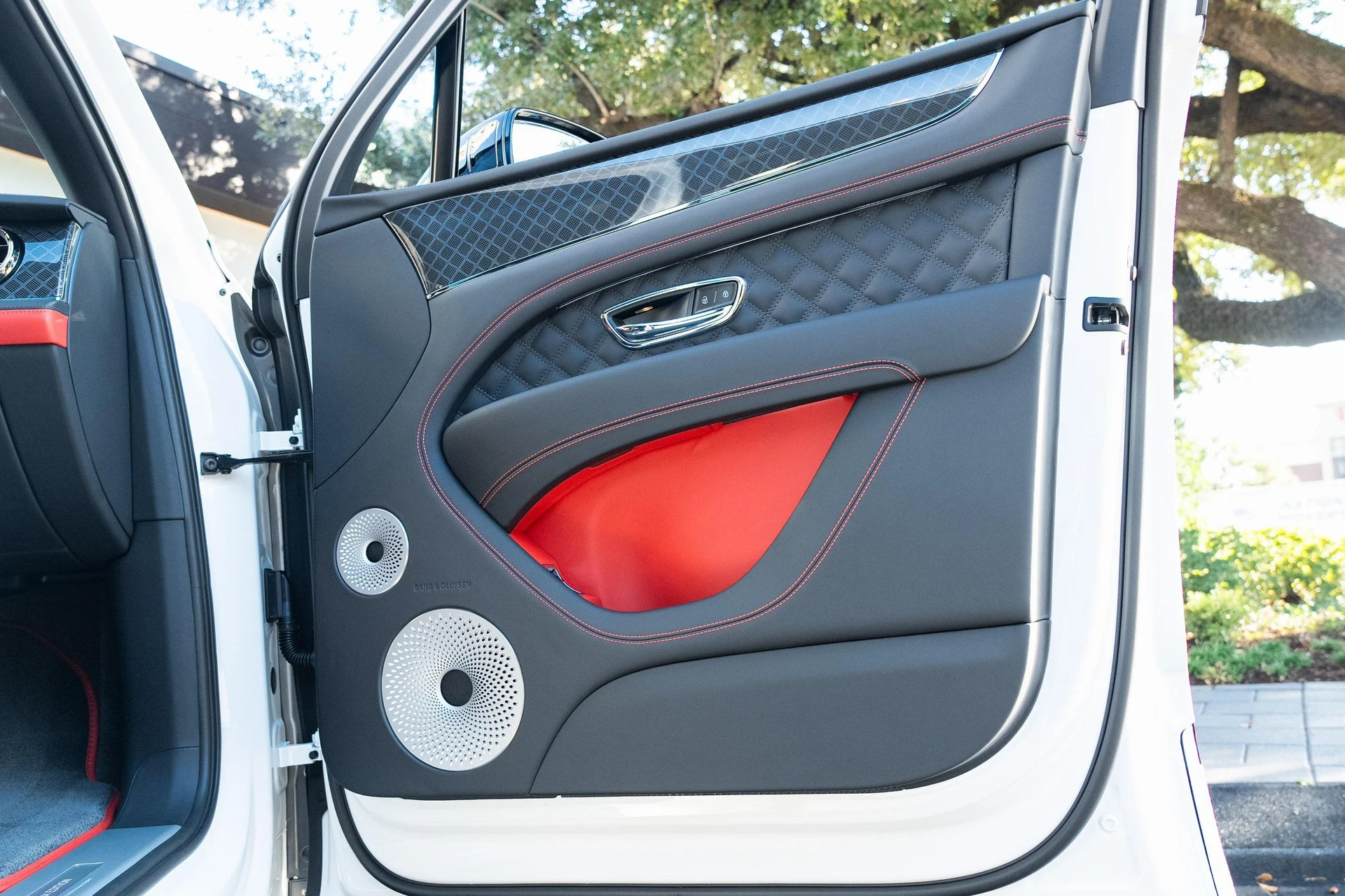 mph054_611760800_389622357_677365332b7a94b33fd41a01_559d0dda64