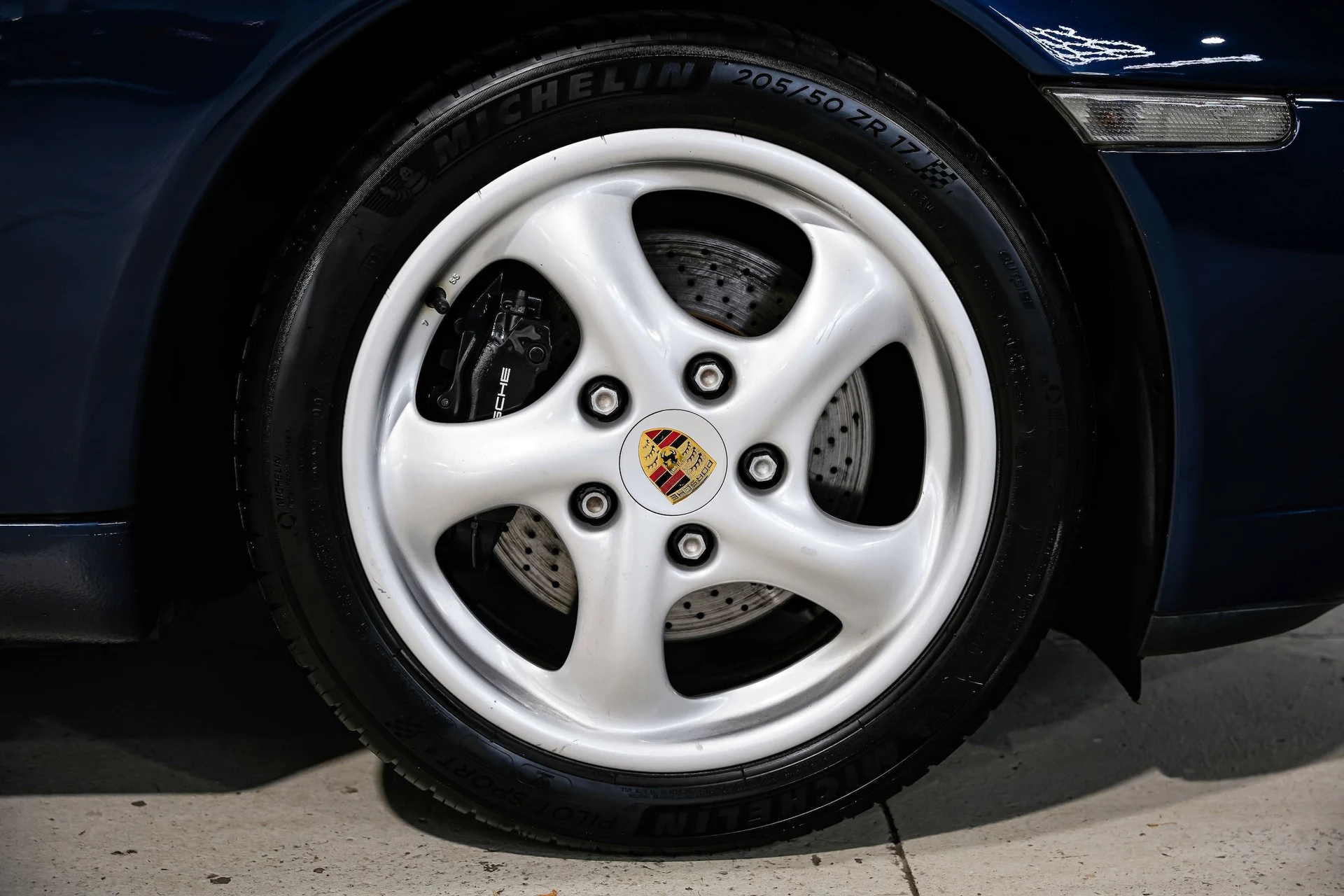 mph054_61877733_3cade77bab895119da43db3f1a4fc2b3x_e66027a121