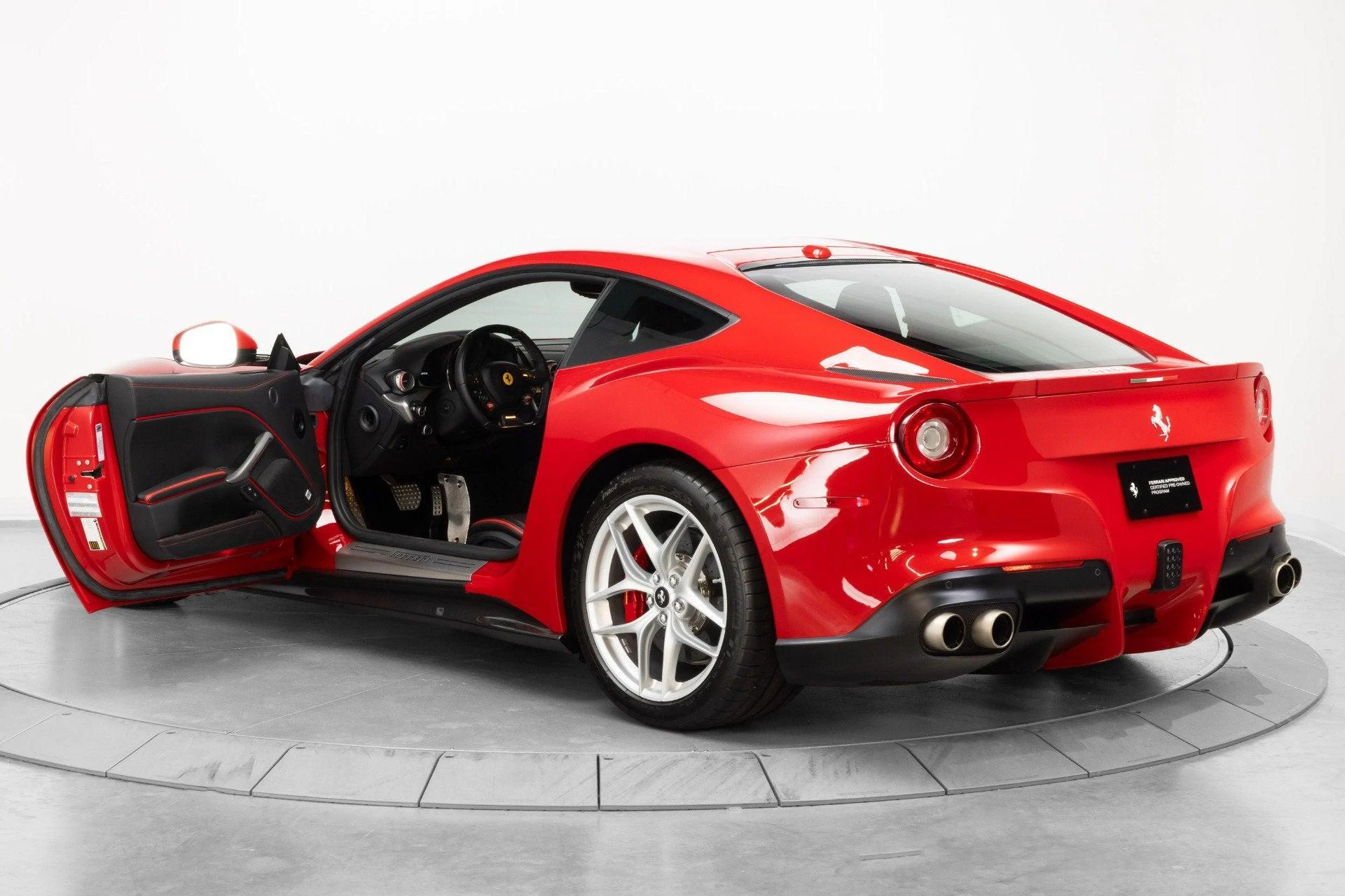 mph054_62241562_Used_2017_Ferrari_F12berlinetta_1787147119_adbb031060