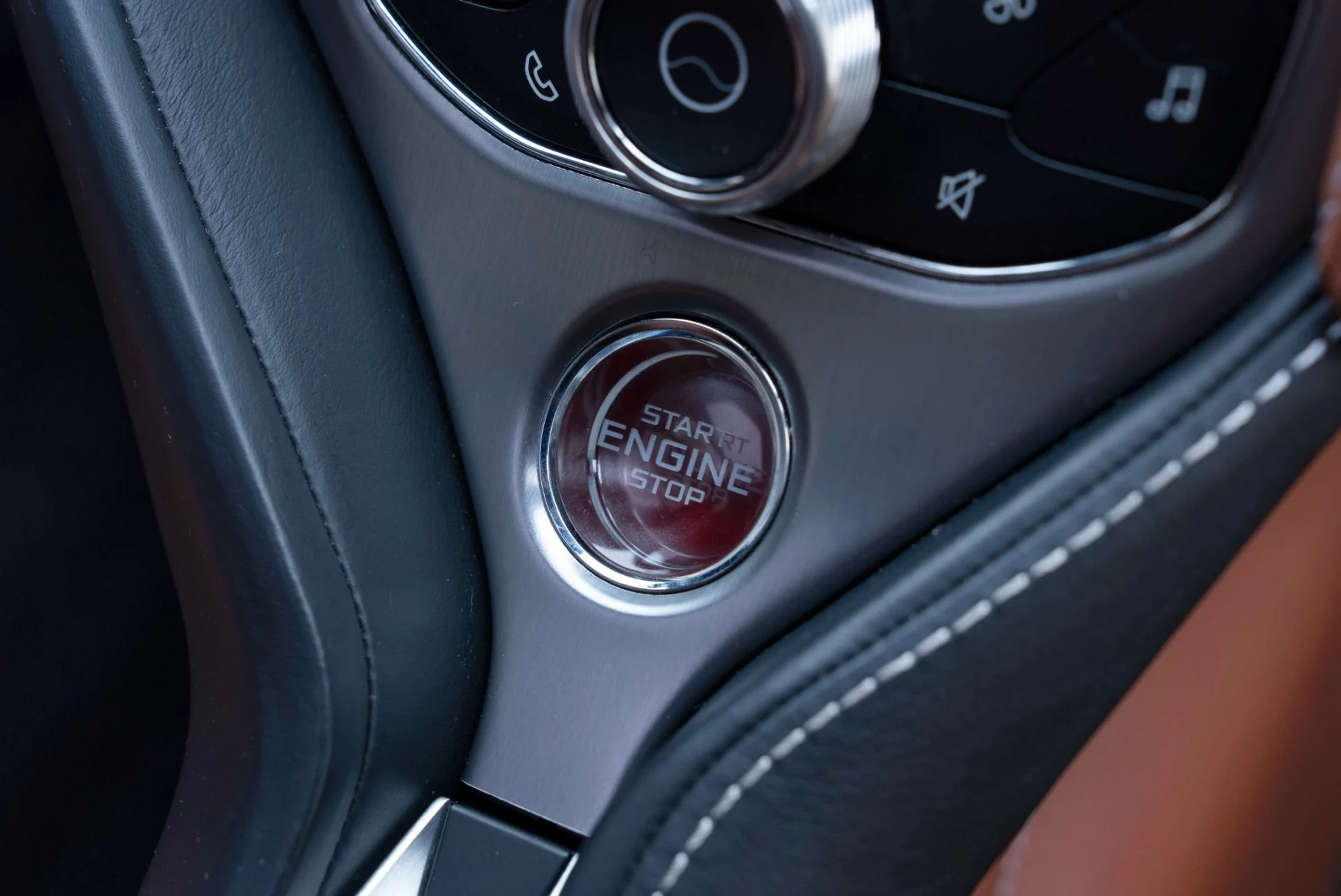 mph054_646282086_Used_2018_Mc_Laren_720_S_Performance_1779901309_edf0b5ca00