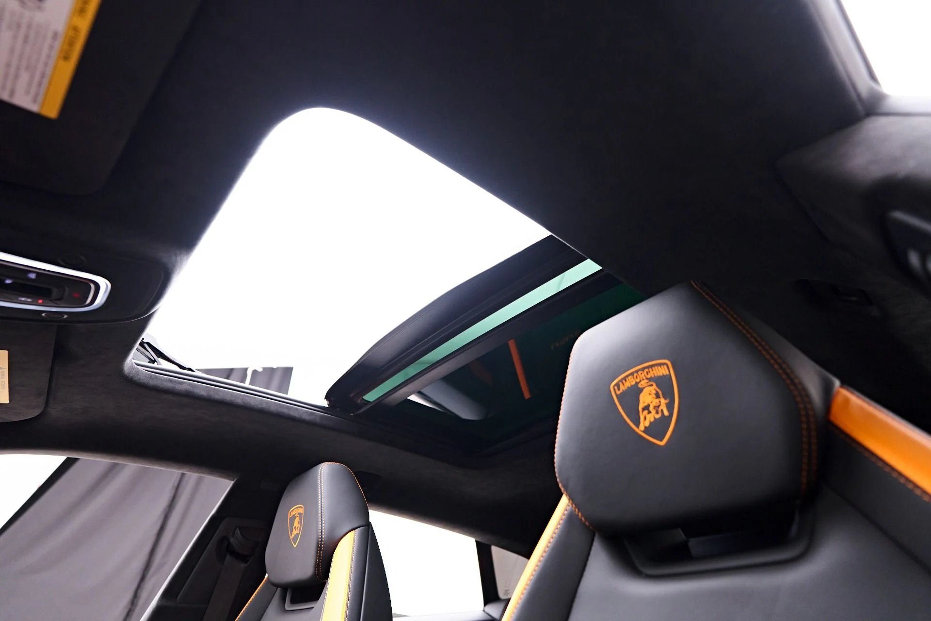 mph054_671756020_Used_2023_Lamborghini_Urus_S_1747338722_deb633fc6d