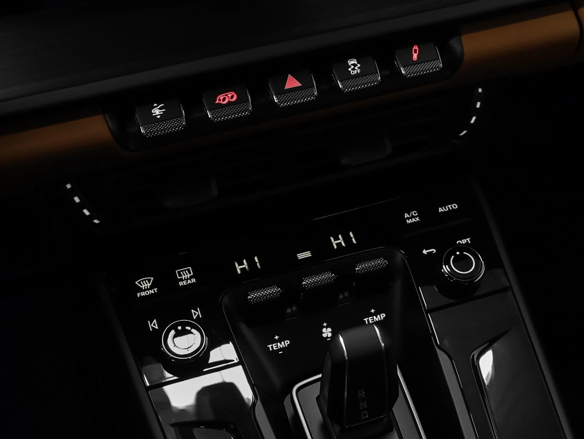 mph054_682822853_55_66a53cd4bf