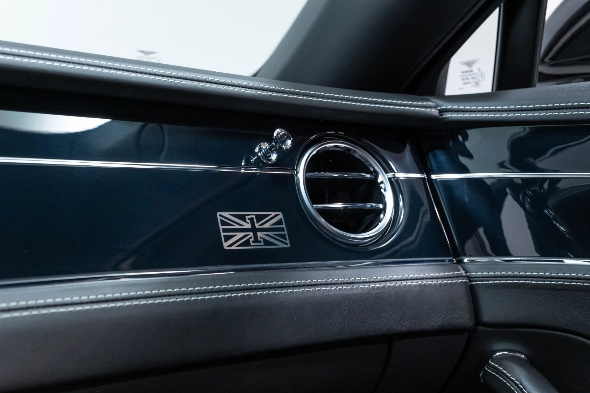 mph054_726672103_Used_2020_Bentley_Flying_Spur_W12_1785337642_29ffcc36c2