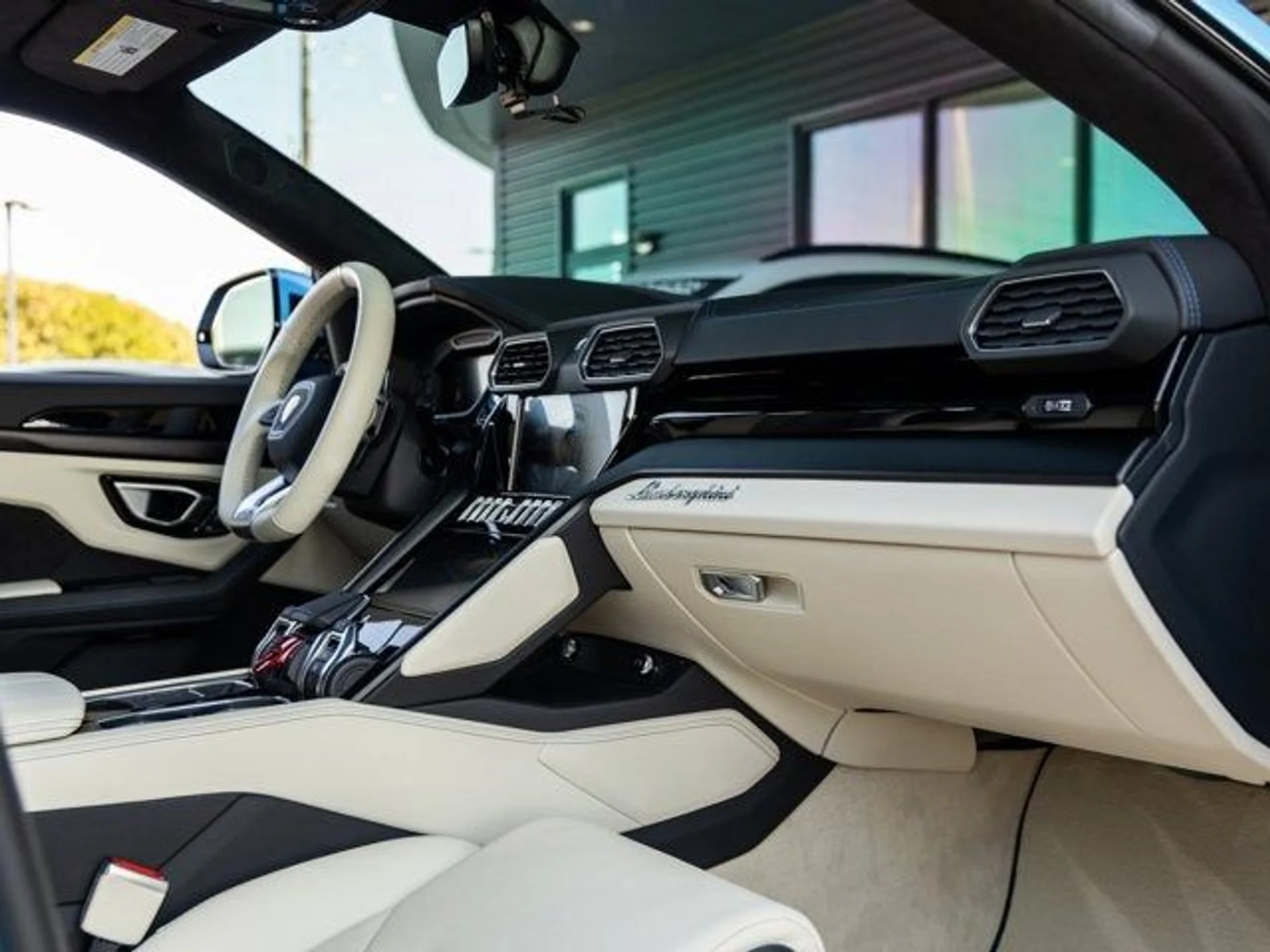 mph054_730350006_55_cde8b0c3db