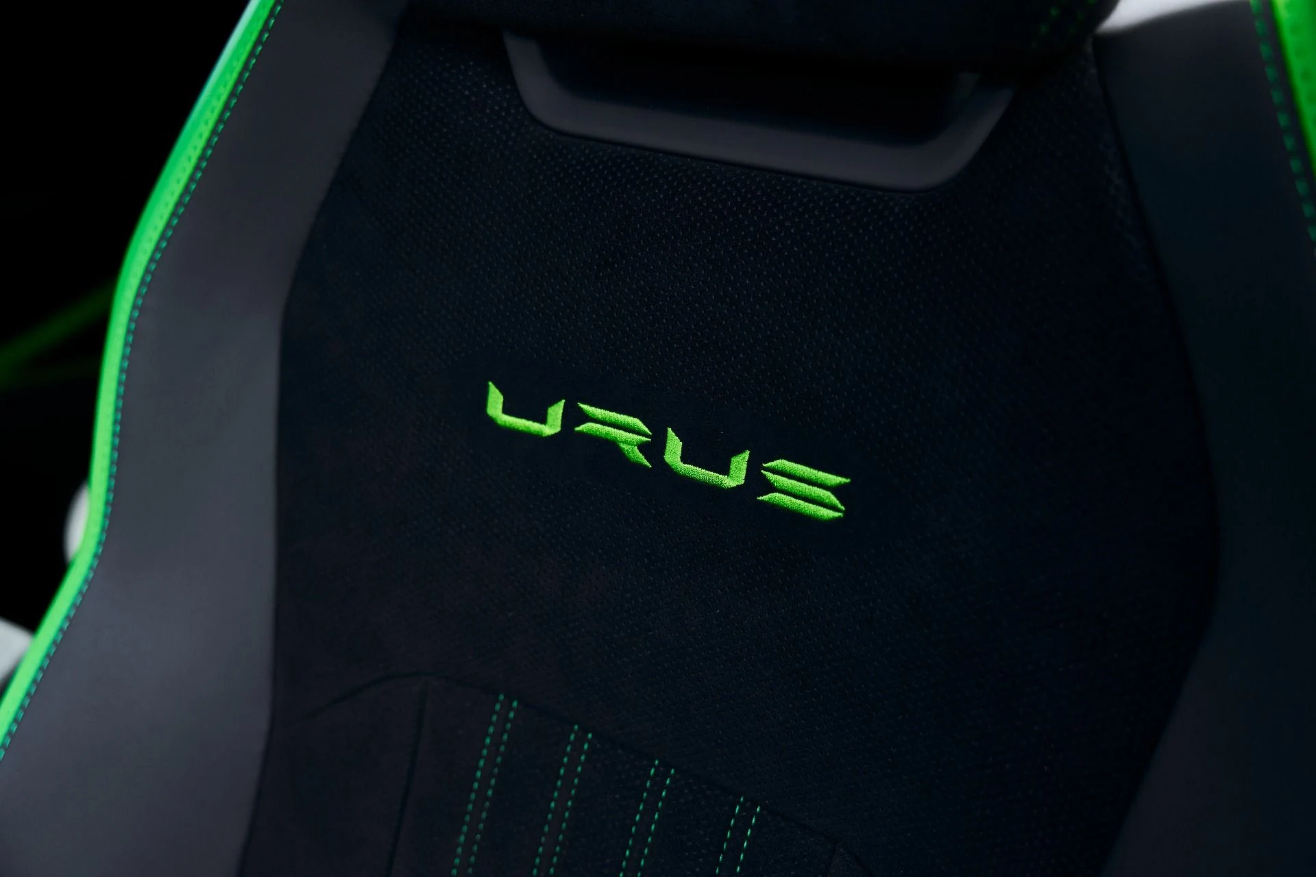 mph054_746802568_Used_2024_Lamborghini_Urus_Performante_1772849132_947ddefff0