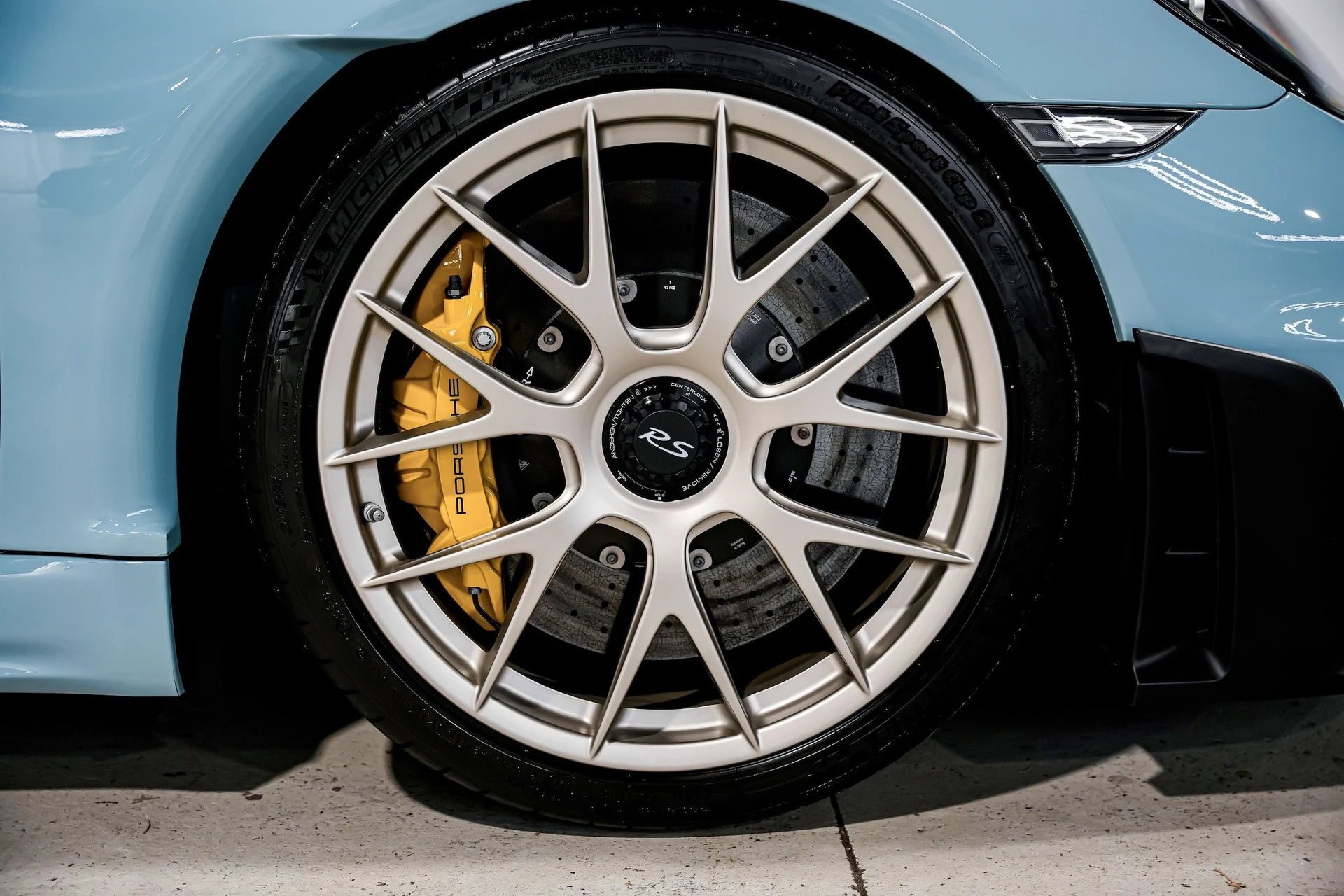 mph054_747981884_cdd0beff127cfe7ec4a75600f4cb92c0x_7c9a91c439