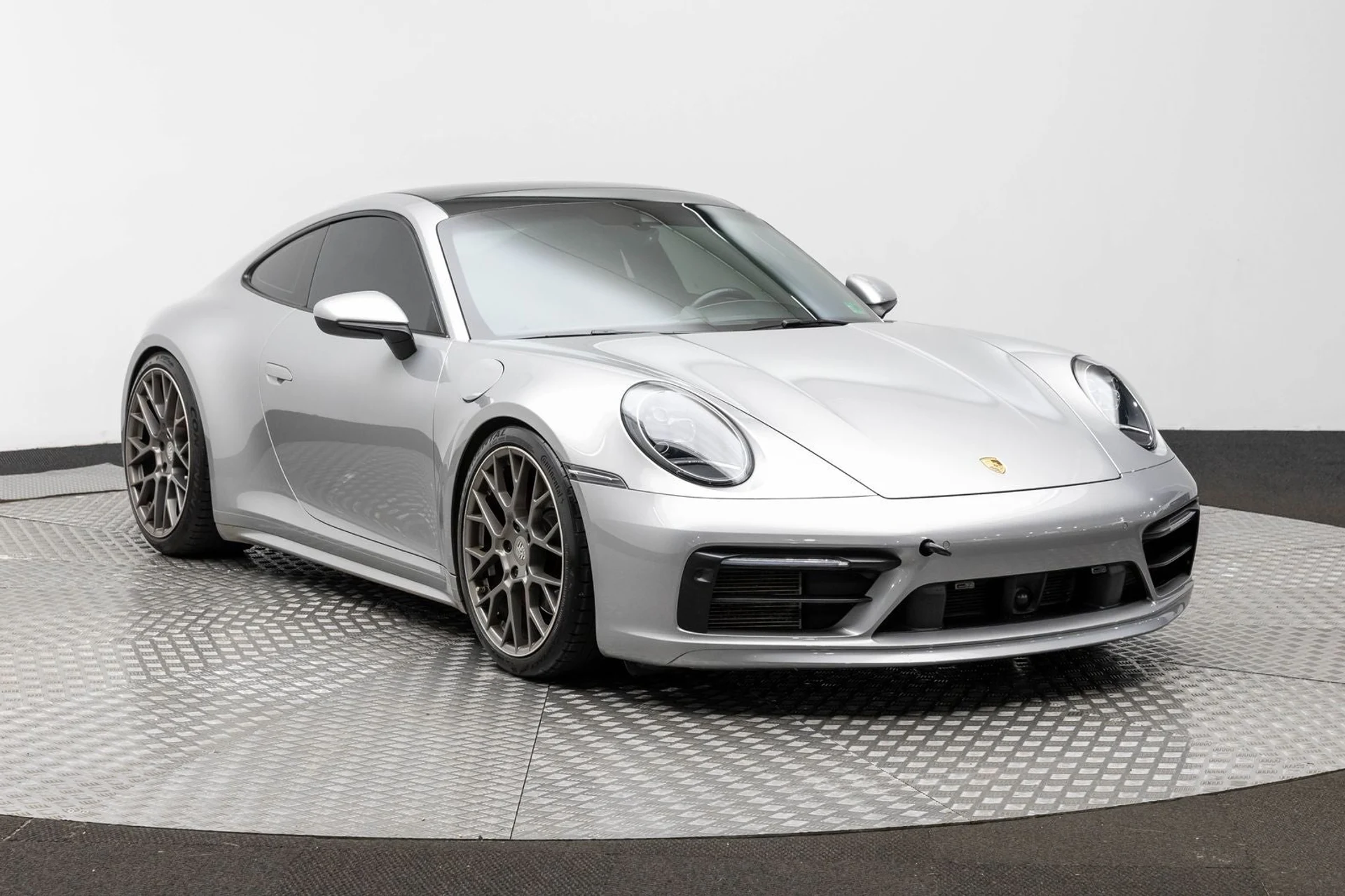 mph054_751446898_55_94b53ce2cb