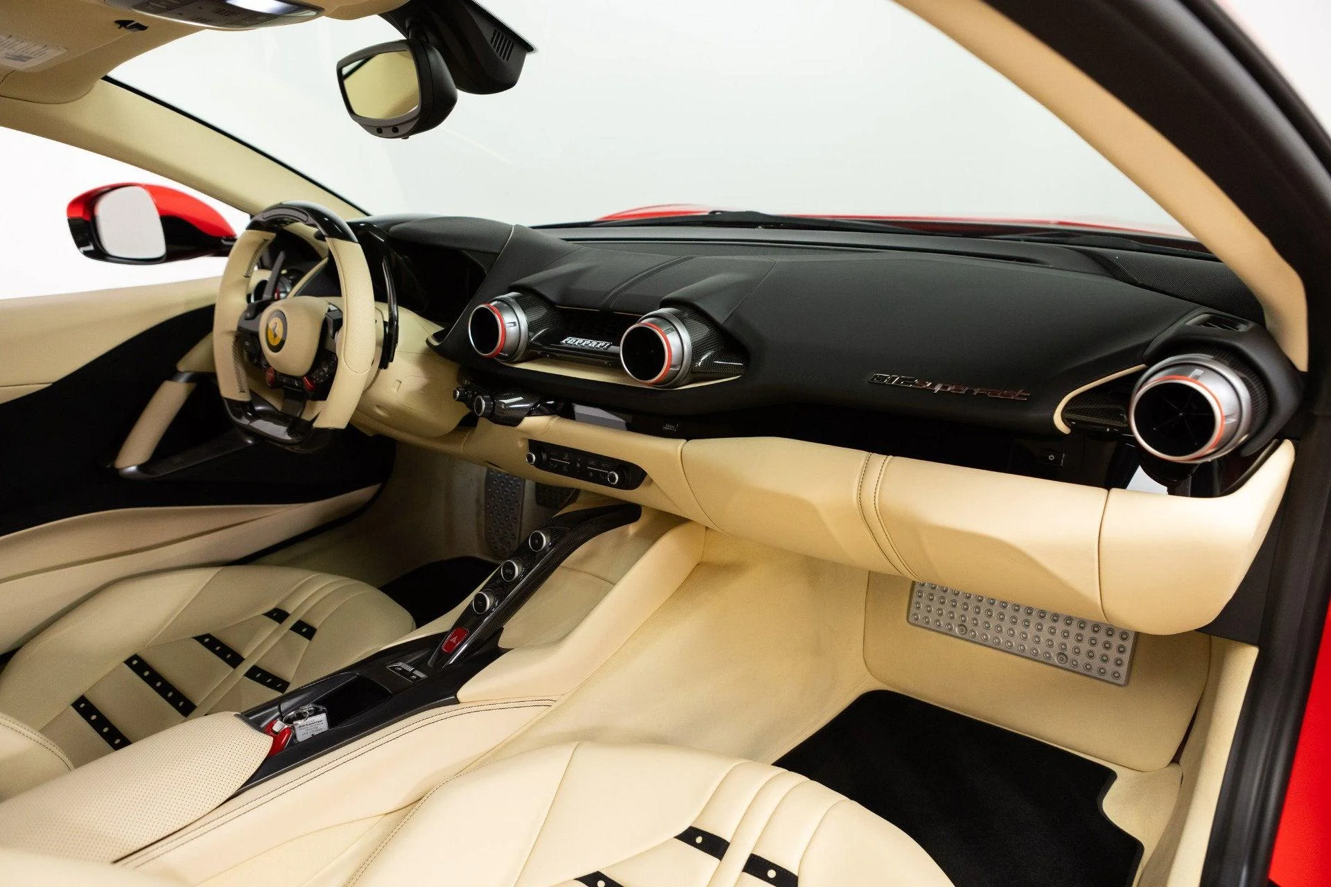 mph054_787803510_Used_2018_Ferrari_812_Superfast_1777368519_8fab023848