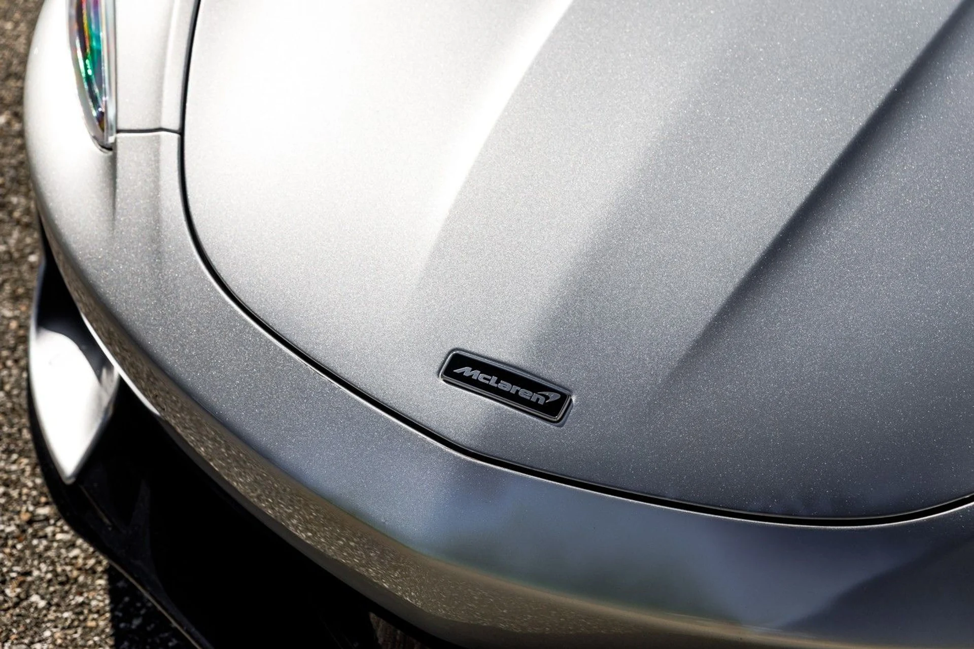 mph054_852883160_632_p55_l_53e0563543