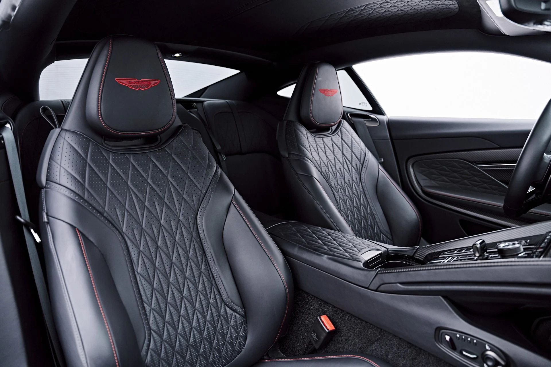 mph054_855182704_Used_2024_Aston_Martin_DB_12_1784769399_a620ce56cb