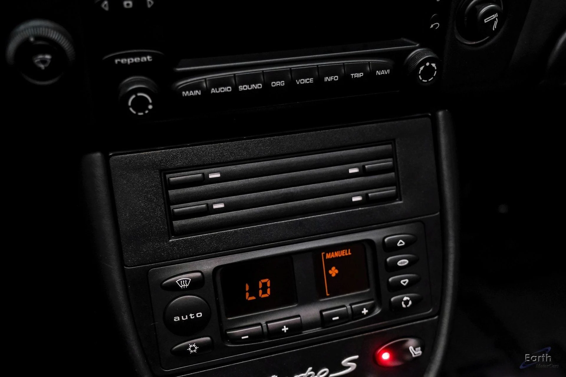 mph054_868215933_a3ec9735b3a736f4dbe8a74ef23e2f85x_74c3687725