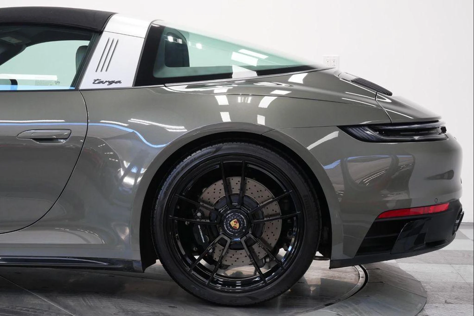 mph054_875499347_T1n_T_Wq_On_HZ_Qg0m_ZU_2_Immpuv_Dm_I_e4ee93e48f