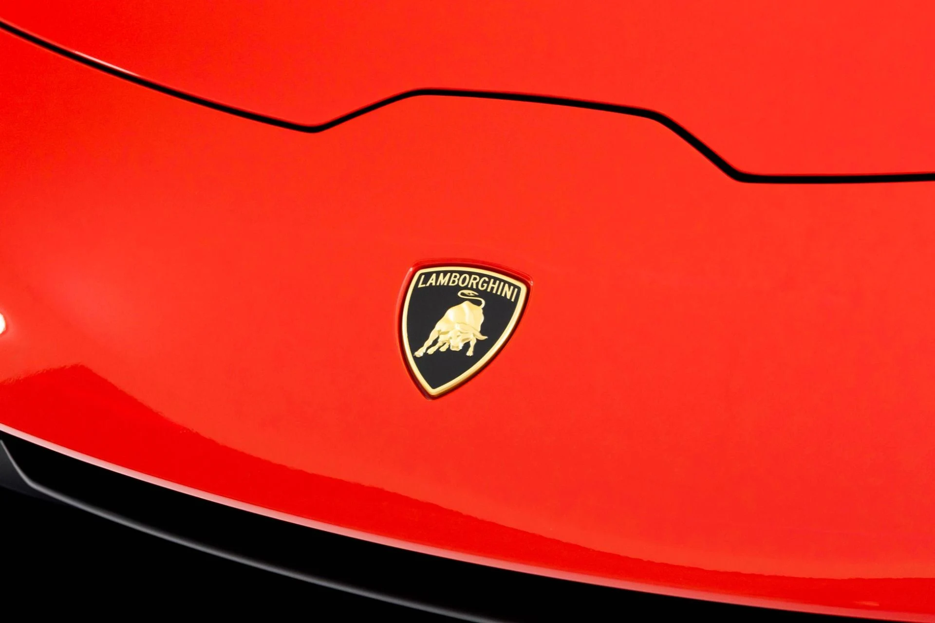 mph054_875789899_Used_2021_Lamborghini_Huracan_EVO_1762806477_13d03c08b2