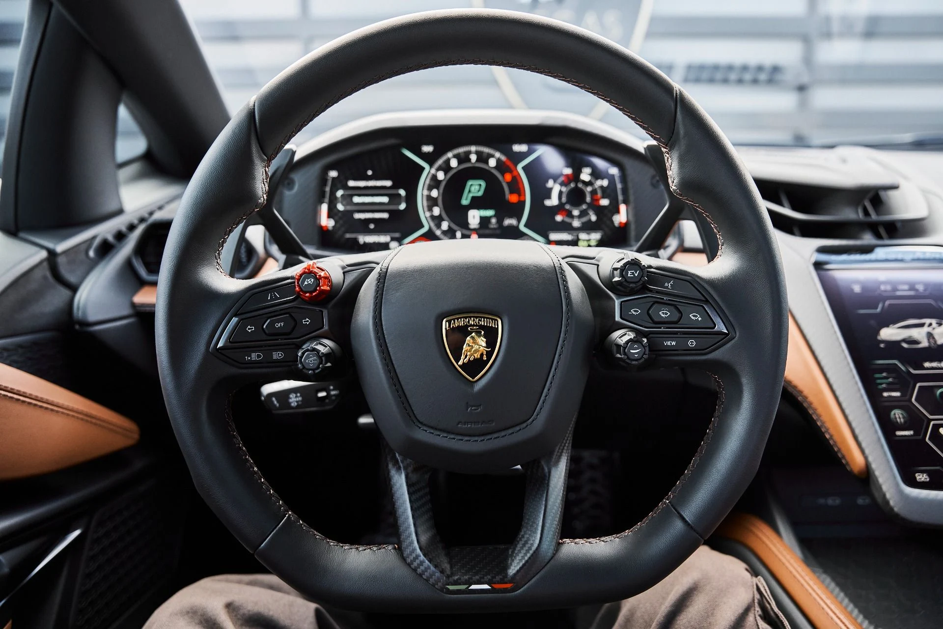mph054_878013514_Used_2025_Lamborghini_Revuelto_Base_1777078170_440b7ce9bd