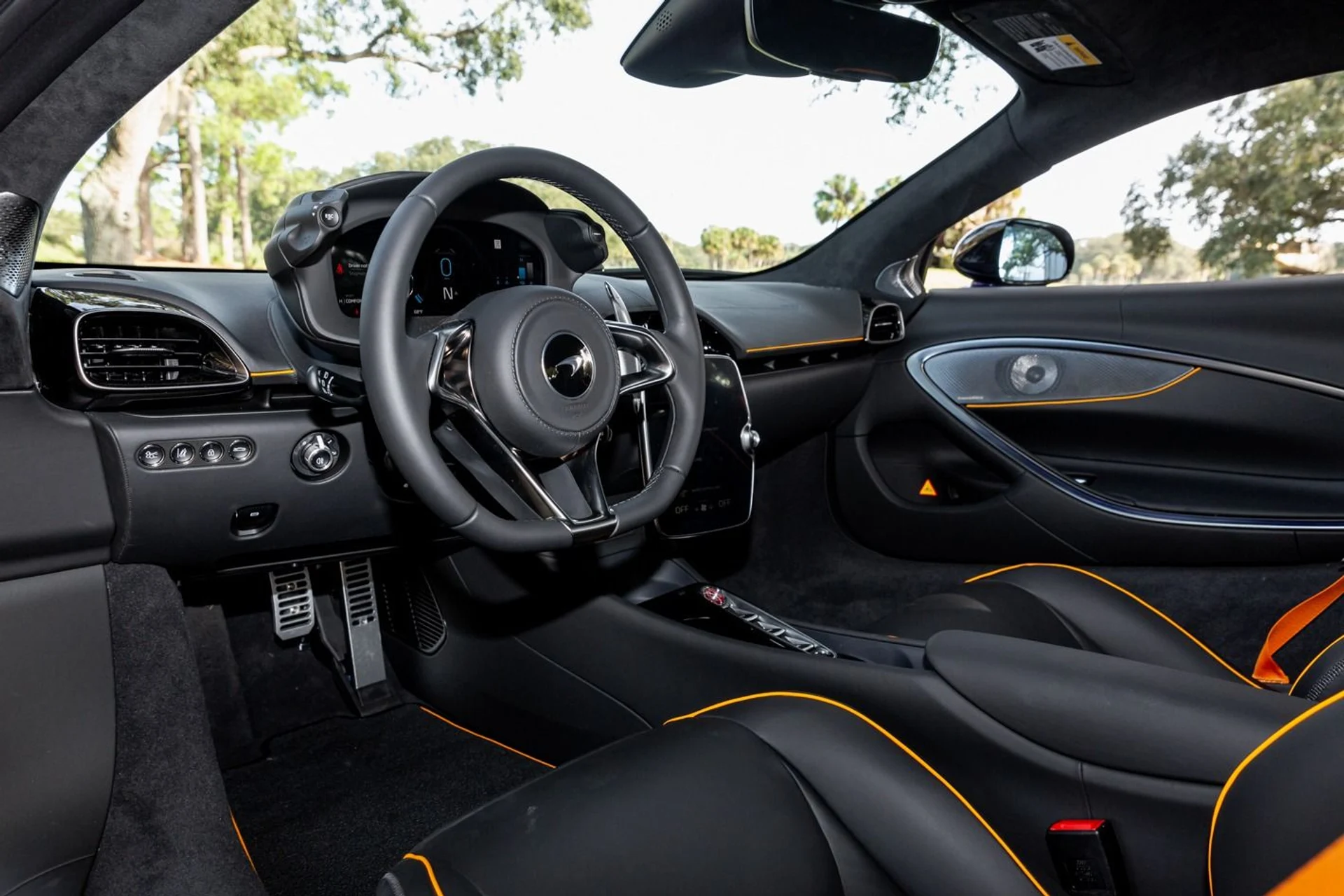 mph054_898216664_362_p55_l_cb3346360c