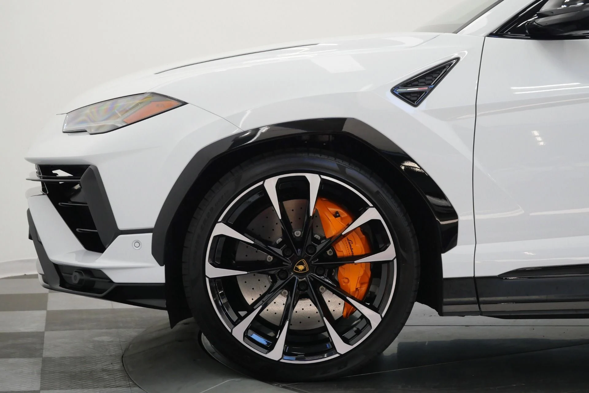 mph054_901089236_Used_2023_Lamborghini_Urus_S_Very_Low_Miles_657_Horsepower_Bang_and_Olufsen_Audio_1781208380_f5a742ac74