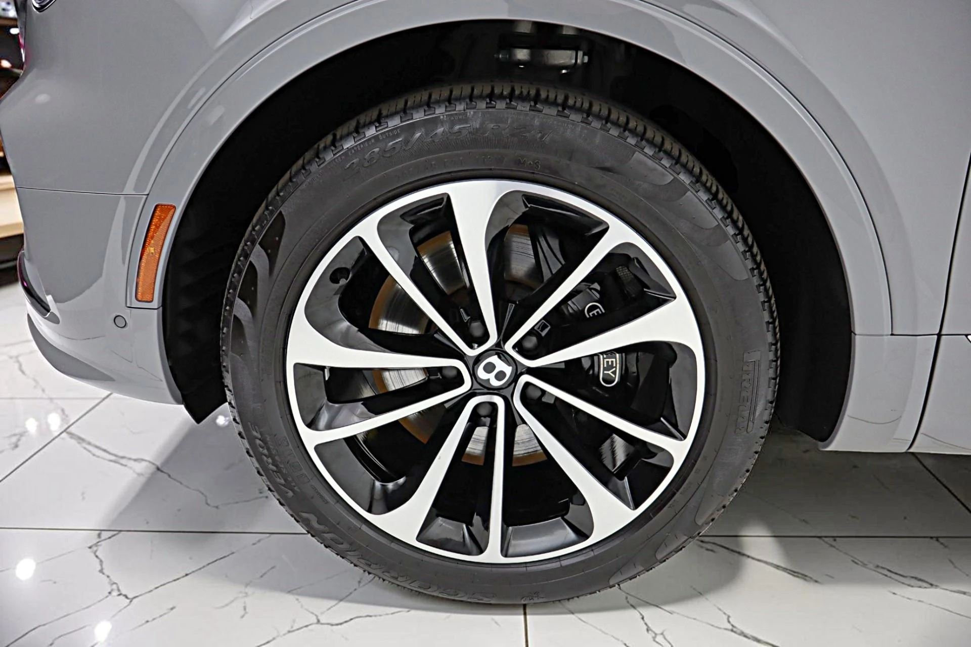 mph054_927152227_Used_2024_Bentley_Bentayga_EWB_V8_LEASE_OPTIONS_AVAILABLE_7e3cd60d4a