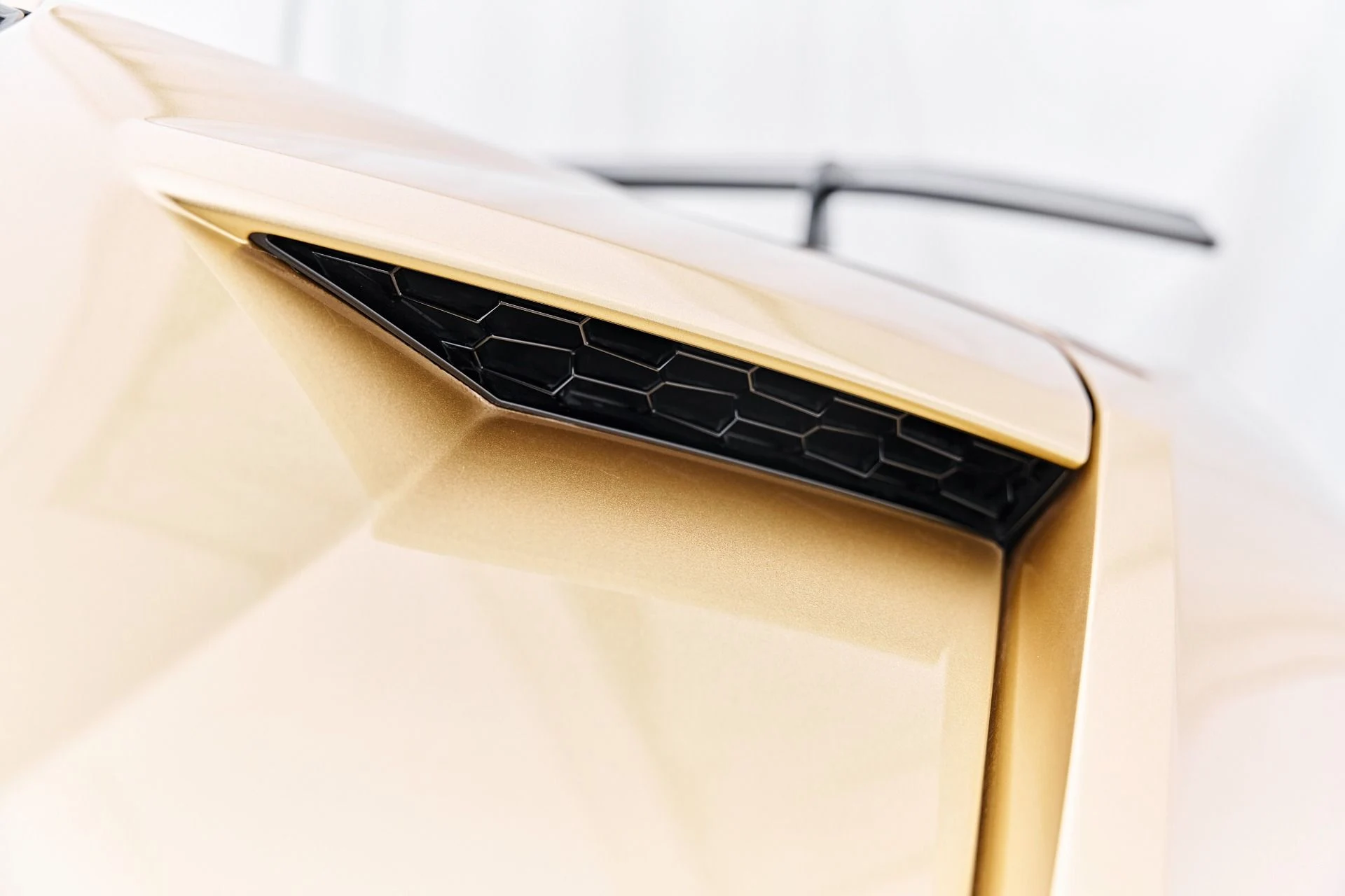 mph054_96549830_Used_2022_Lamborghini_Huracan_EVO_Base_1791315948_fdc86b64da