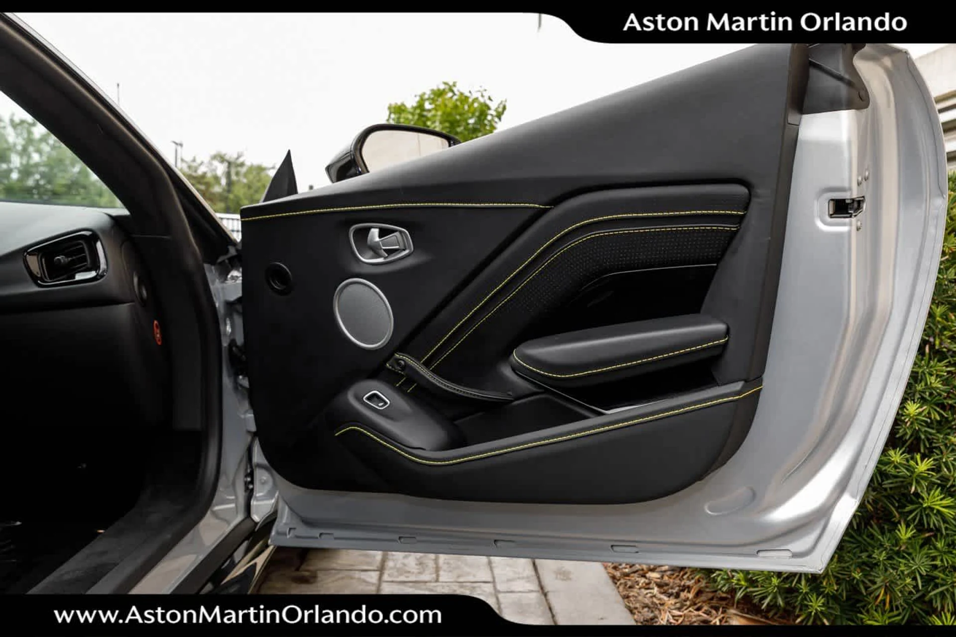 mph054_966765712_55_fd5ee21125