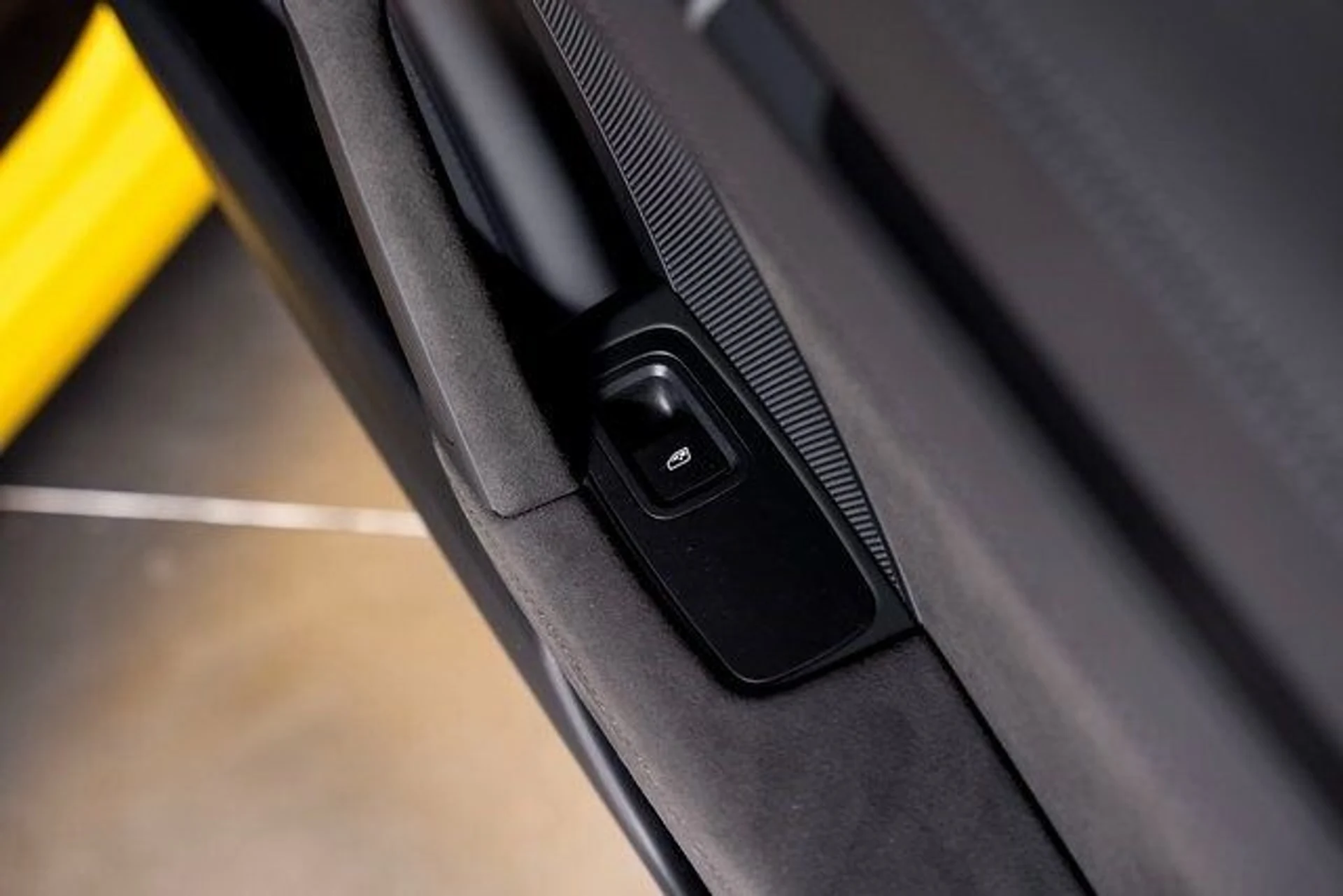 mph054_986559574_c2a40e605706ec0acf46b46913c60f97x_5e3185ffb1