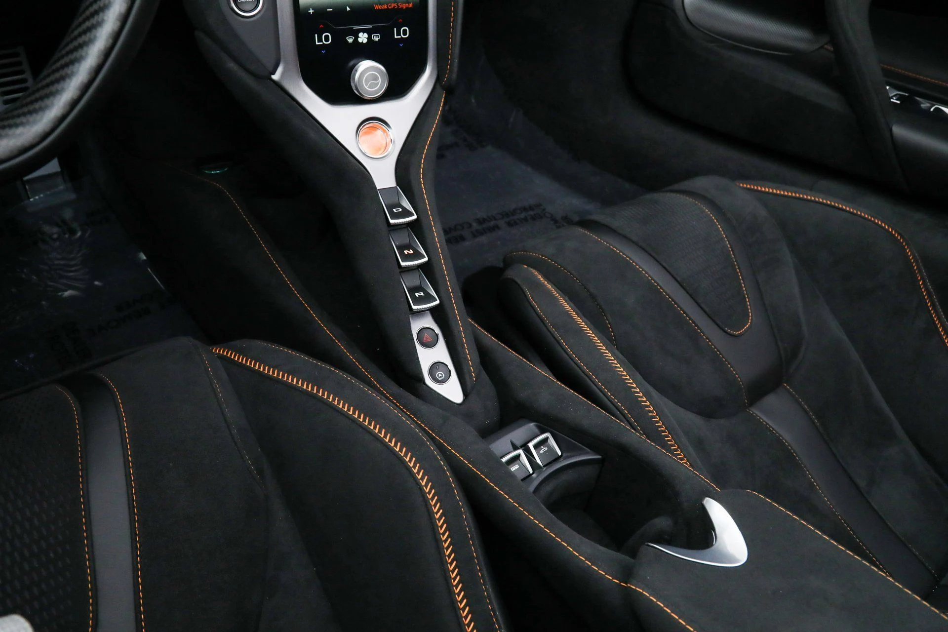 mph054_998716380_218838eccb217e12e7a2105d9d64cd69_321c646b79