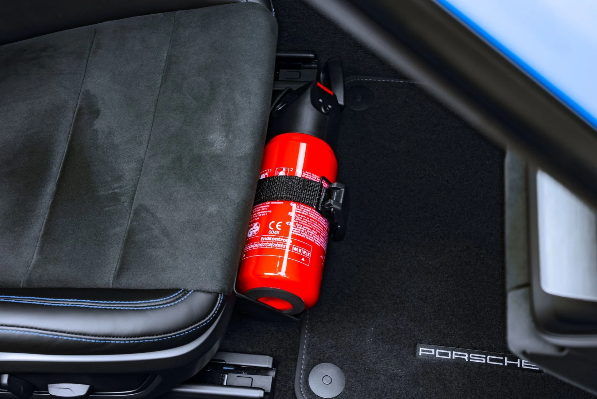 mph055_1008554231_Used_2023_Porsche_911_GT_3_1771960779_e9a6b0ee16