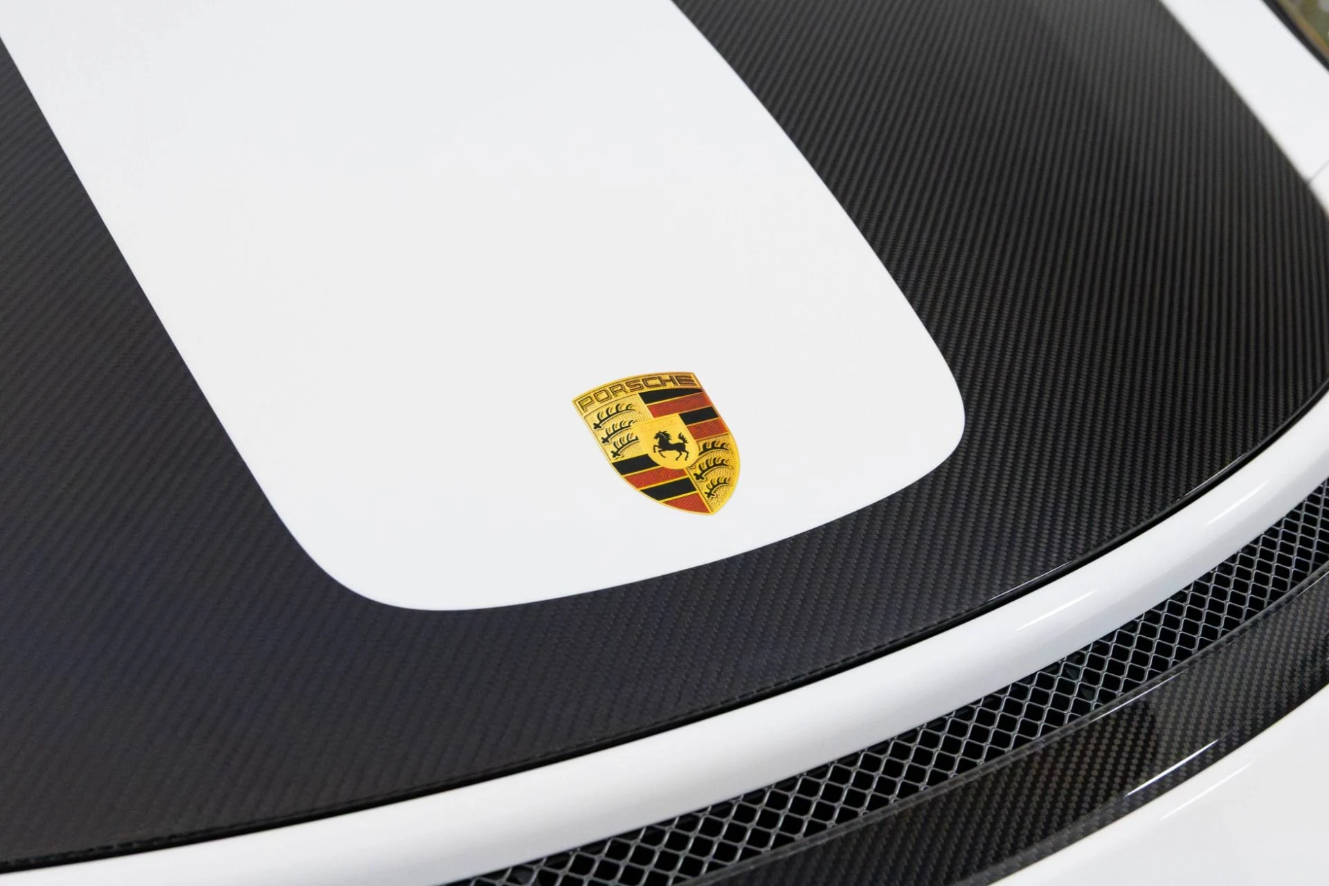 mph055_1013090291_Used_2018_Porsche_911_GT_2_RS_1762386694_e4bac45e6b