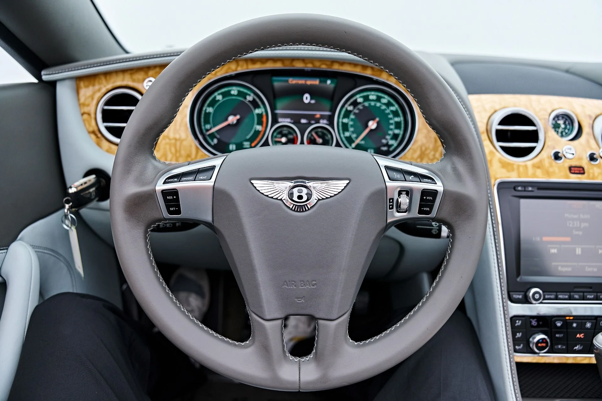 mph055_1020385034_Used_2014_Bentley_Continental_GTC_Base_1786670723_cd7b60b1c5