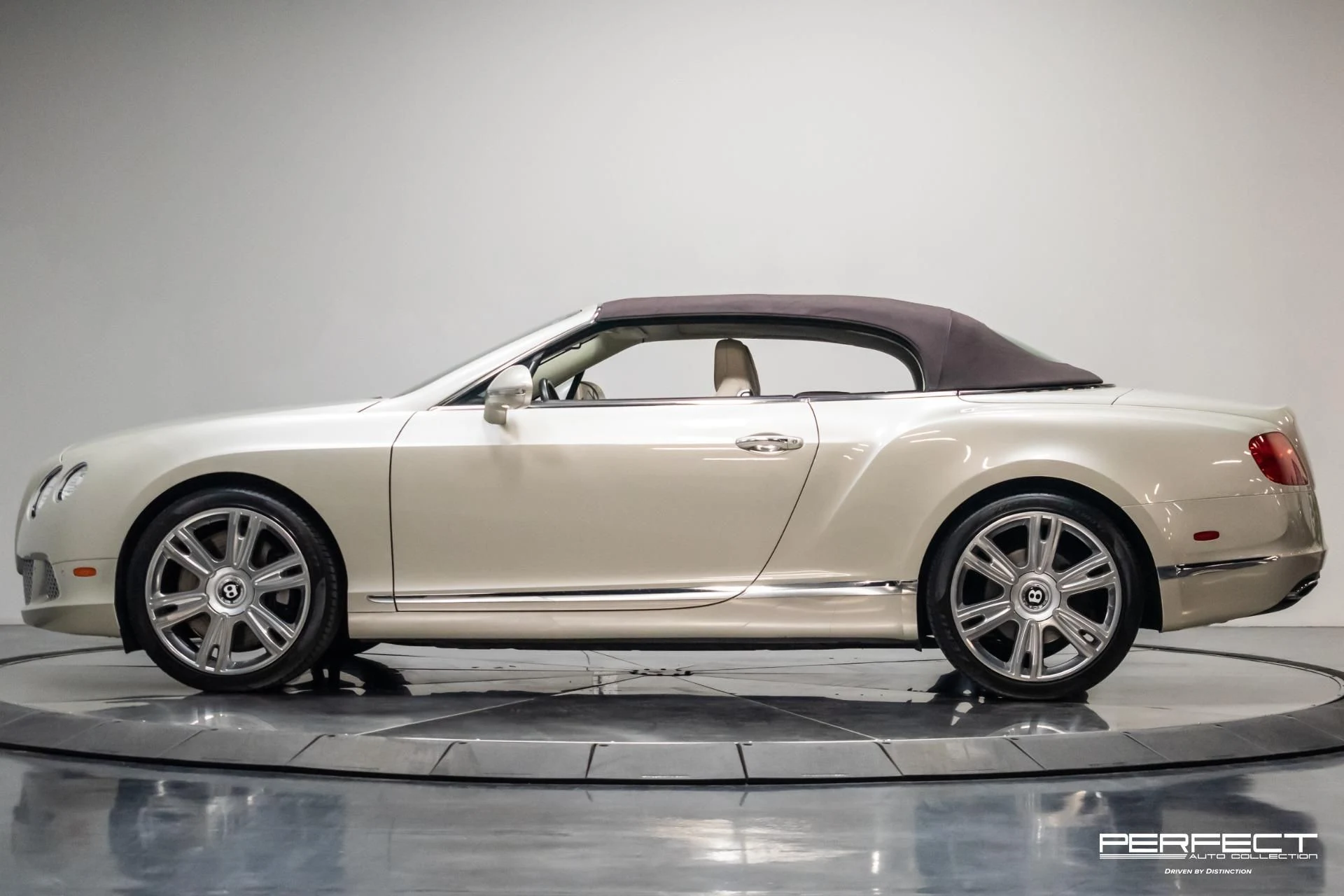 mph055_1021112151_Used_2013_Bentley_Continental_GTC_1715271600_44b59776cc