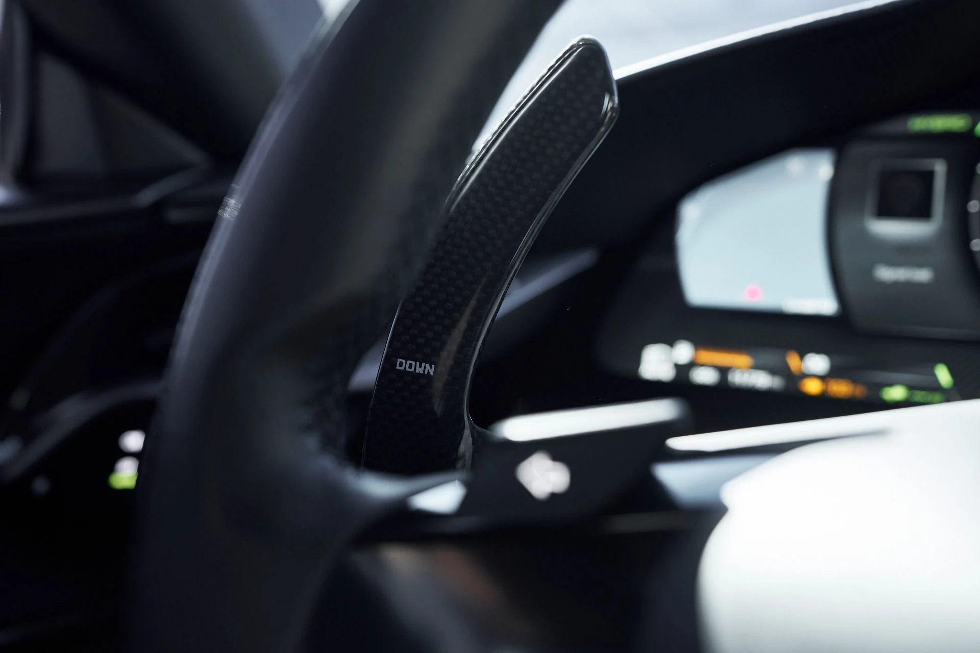 mph055_105416094_Used_2022_Ferrari_SF_90_Stradale_Base_1760227018_fe45da9857