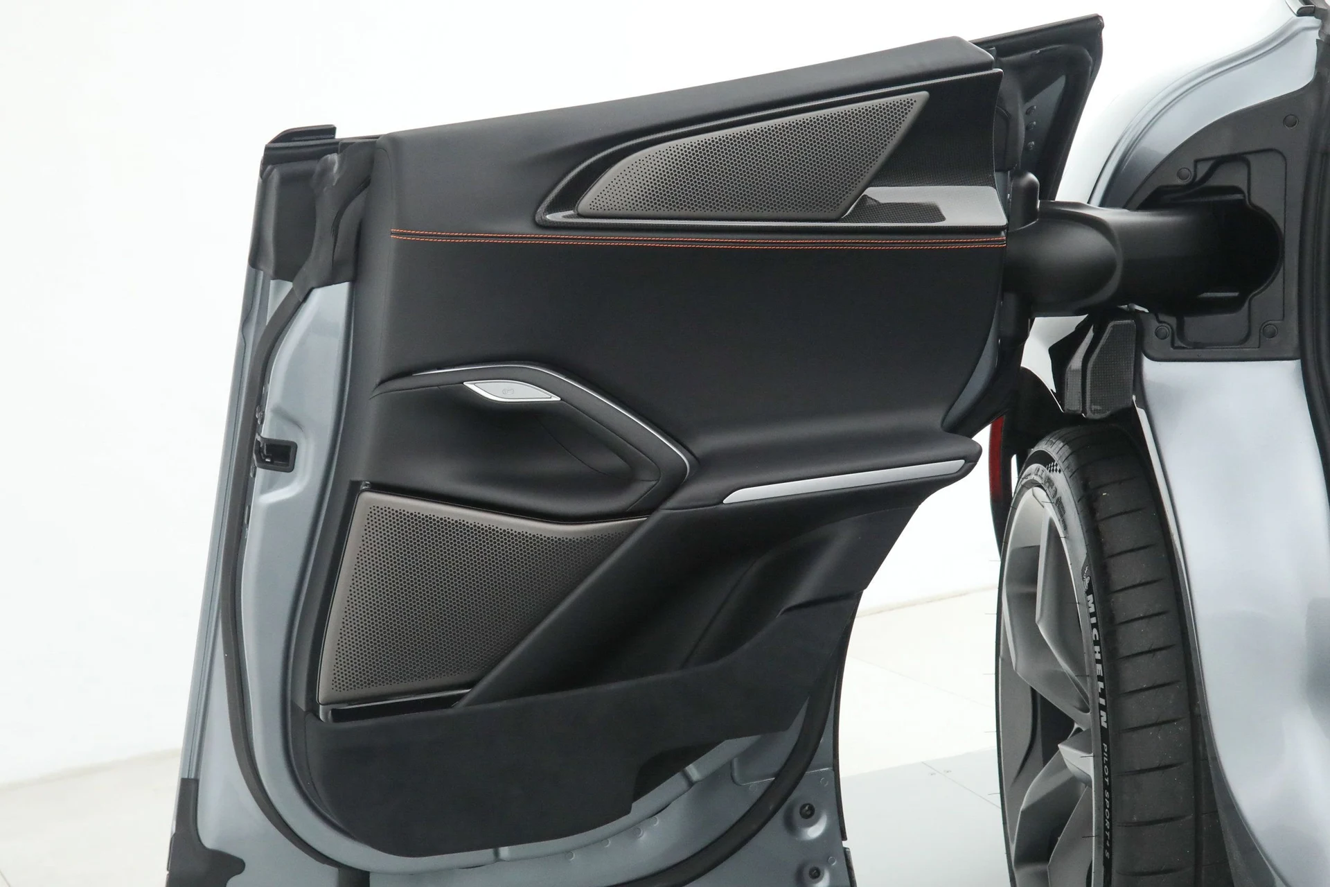 mph055_1059424626_4c78c4b48b5d5fed75e4ec36c83d8bb3_c4eb6943c7