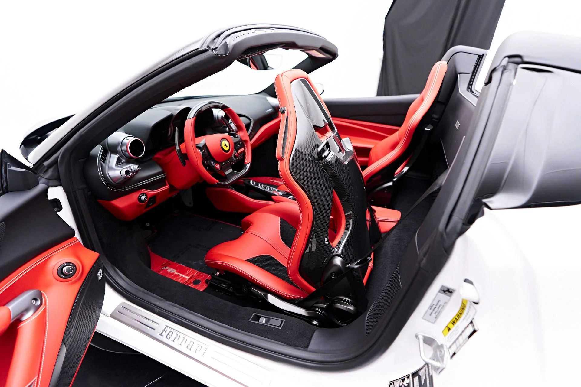 mph055_1067103200_Used_2023_Ferrari_F8_Spider_Base_1753926765_32d955c151