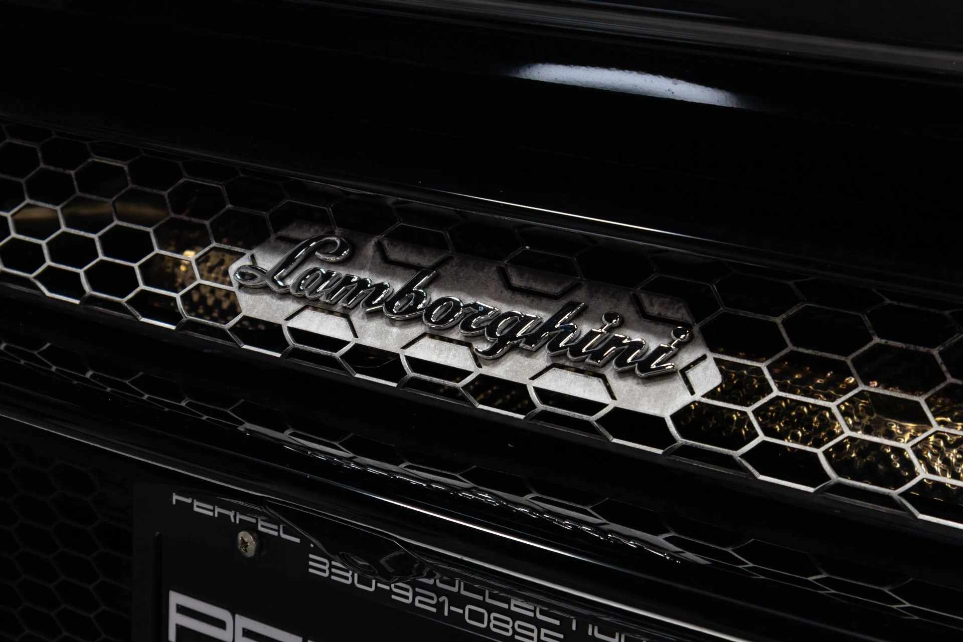 mph055_109065688_Used_2021_Lamborghini_Huracan_EVO_1773475781_daae37b521