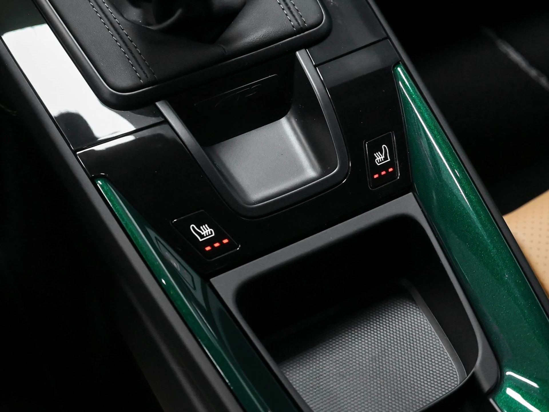 mph055_109905469_56_bb33dc909a