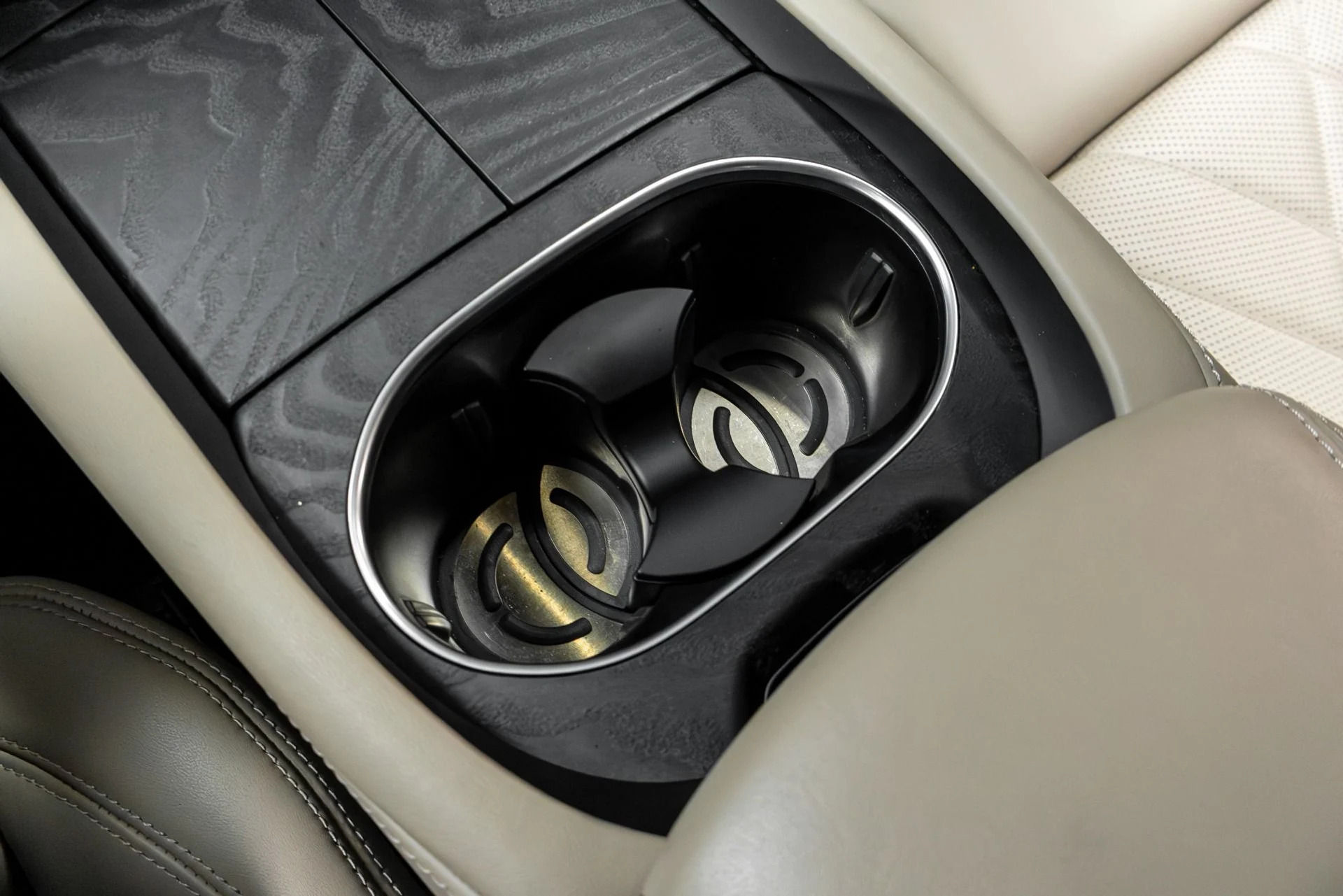 mph055_1140027082_Used_2024_Maserati_Gran_Turismo_Modena_1769640081_1729dec190