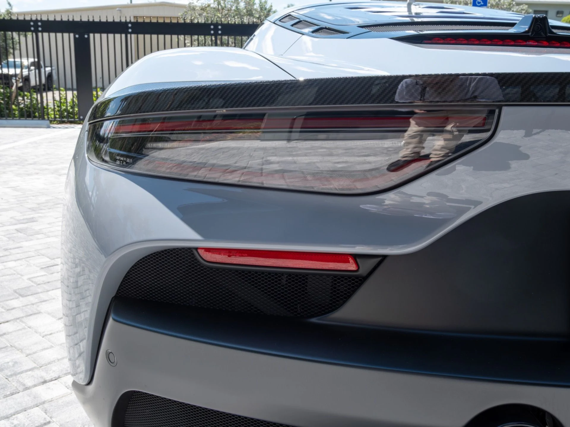 mph055_1159255936_Used_2023_Maserati_MC_20_1774904517_fce96e758b